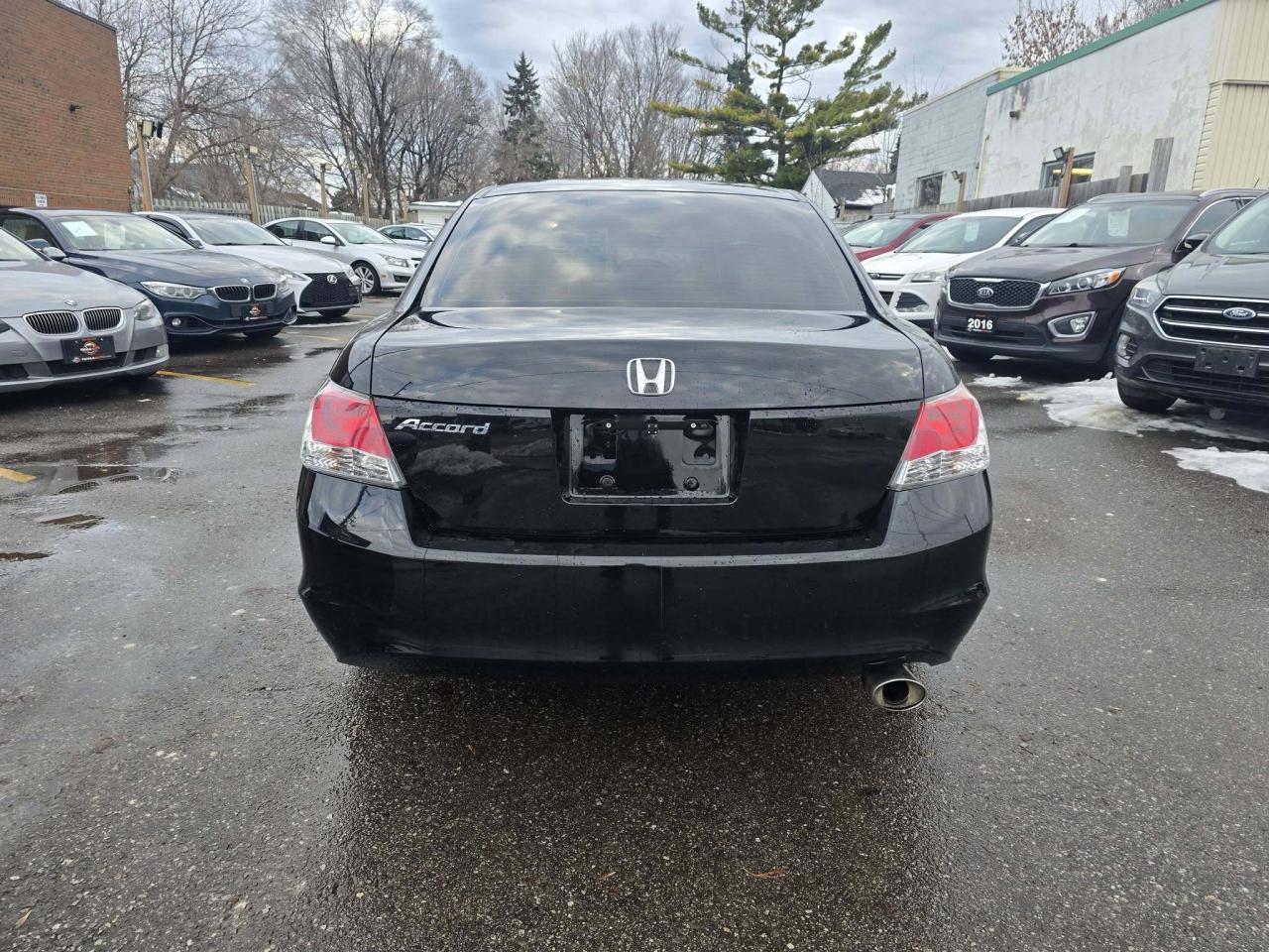 2010 Honda Accord Sedan 4dr I4 Auto LX Photo