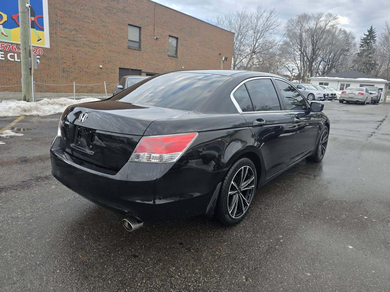 2010 Honda Accord Sedan 4dr I4 Auto LX Photo3