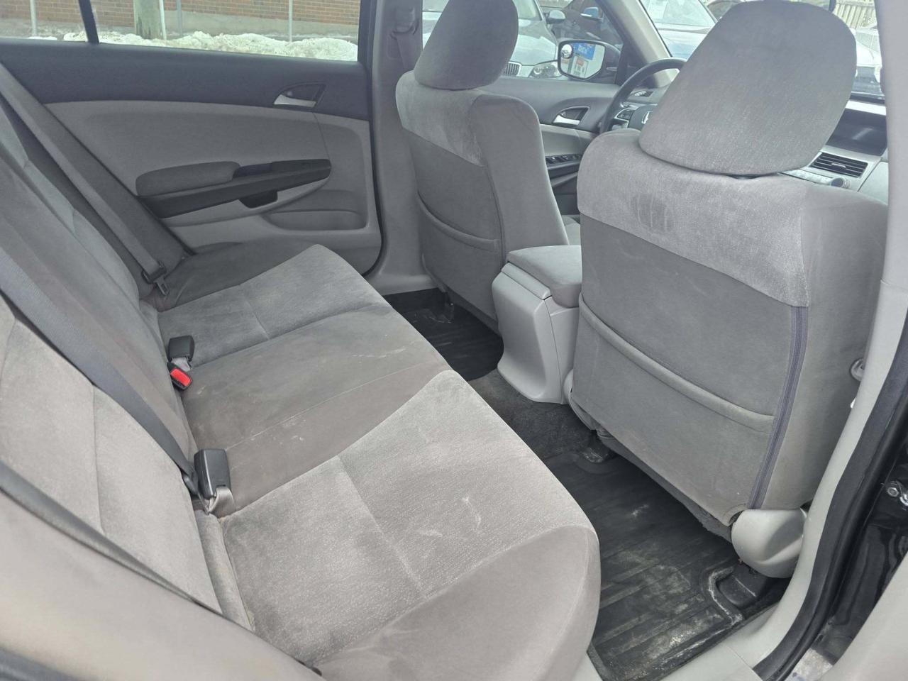 2010 Honda Accord Sedan 4dr I4 Auto LX Photo