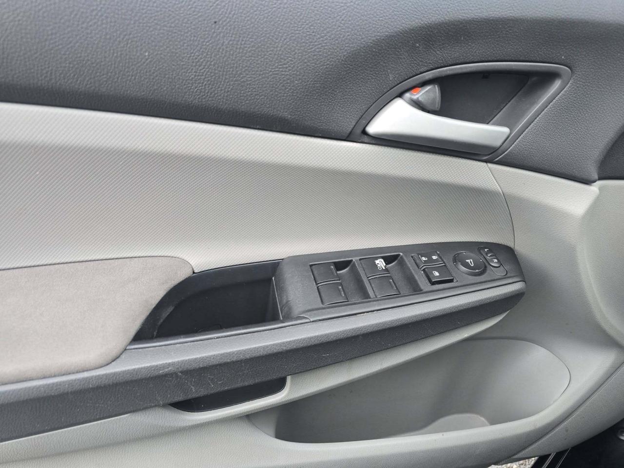 2010 Honda Accord Sedan 4dr I4 Auto LX Photo