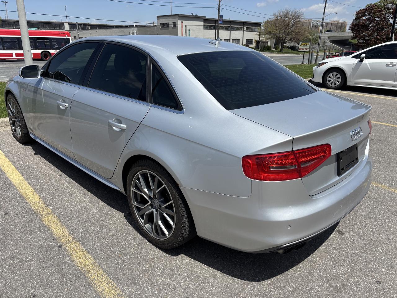 2014 Audi A4 4dr Sdn Auto Progressiv quattro Photo