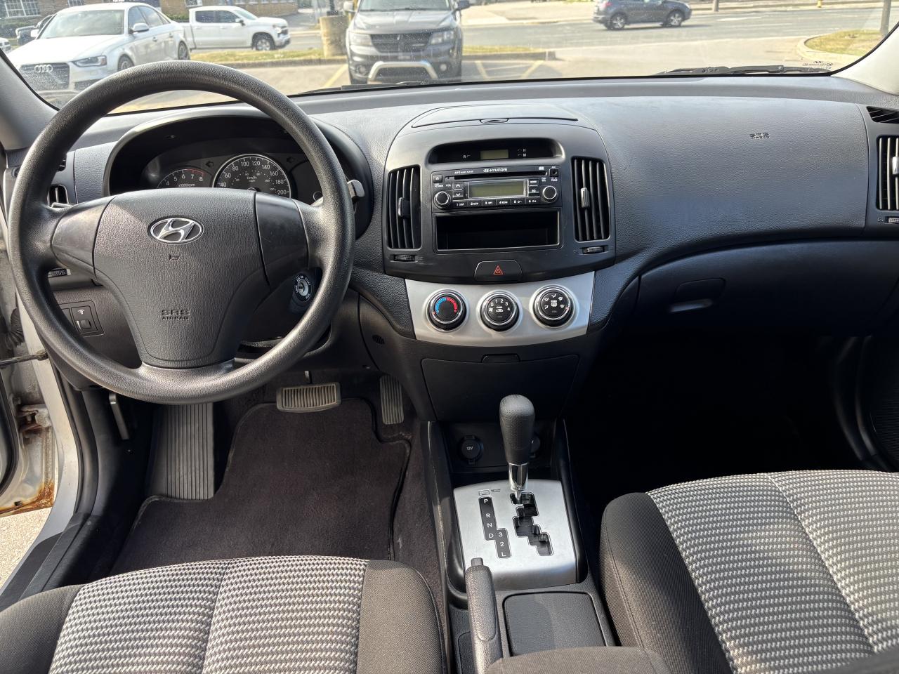 2010 Hyundai Elantra 4DR SDN AUTO L Photo