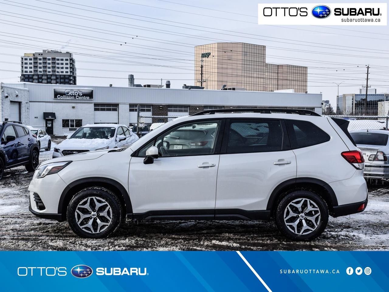 2024 Subaru Forester TOURING AWD Photo2