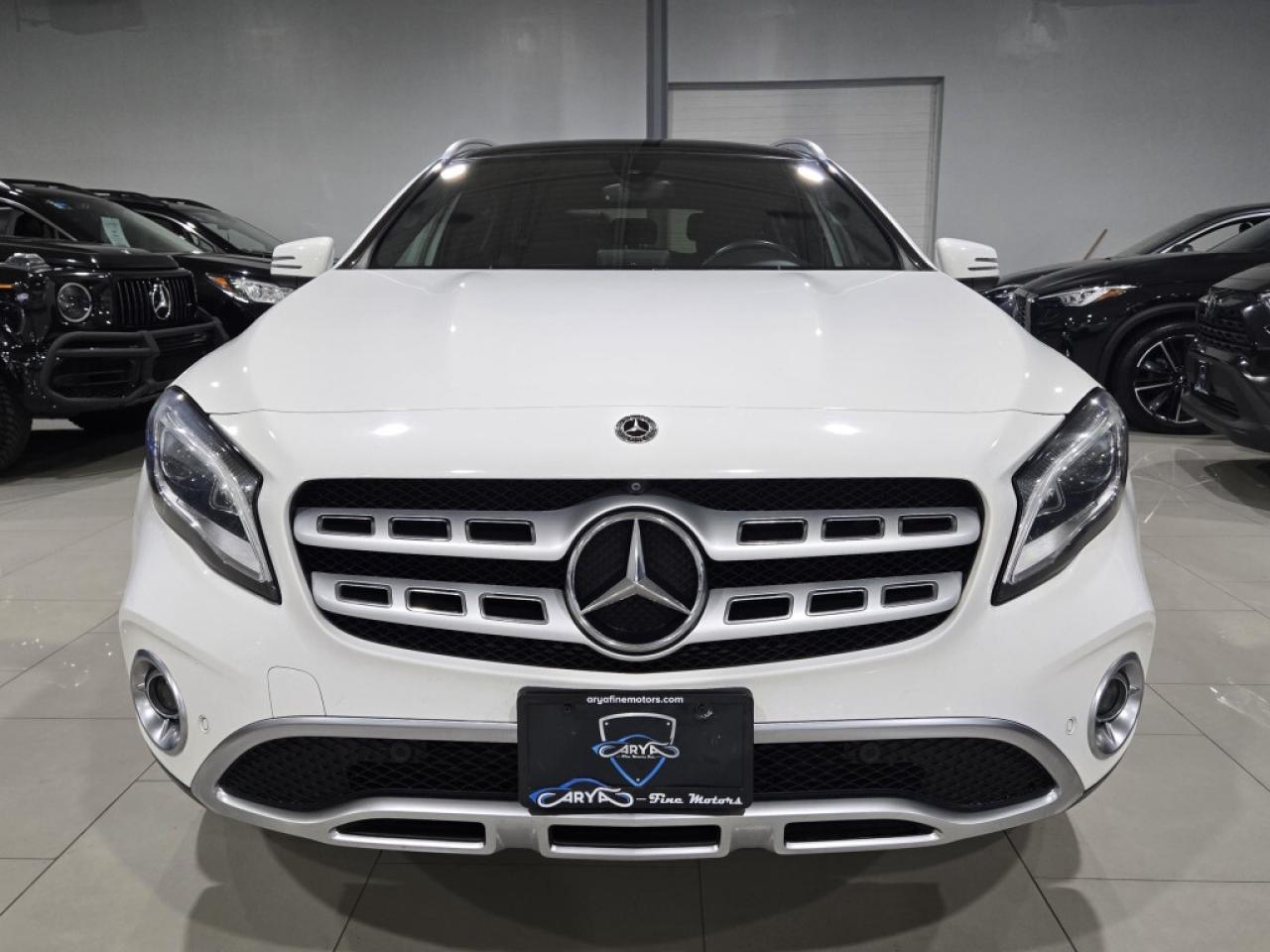 2019 Mercedes-Benz GLA250 250 4MATIC (AWD) Leather & Panoramic No Accidents Photo2