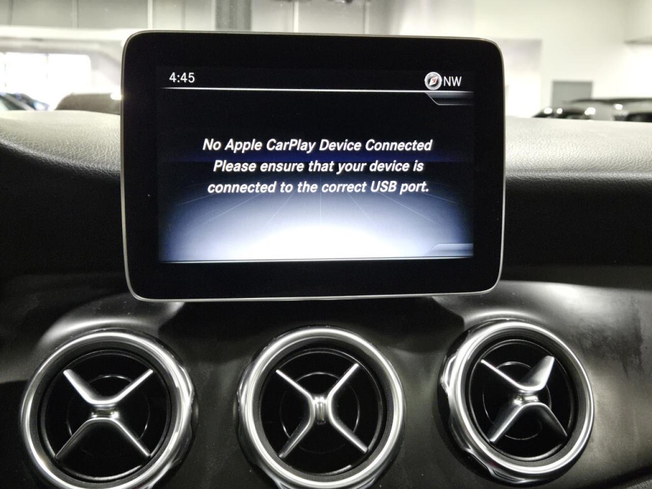 2019 Mercedes-Benz GLA250 250 4MATIC (AWD) Leather & Panoramic No Accidents Photo