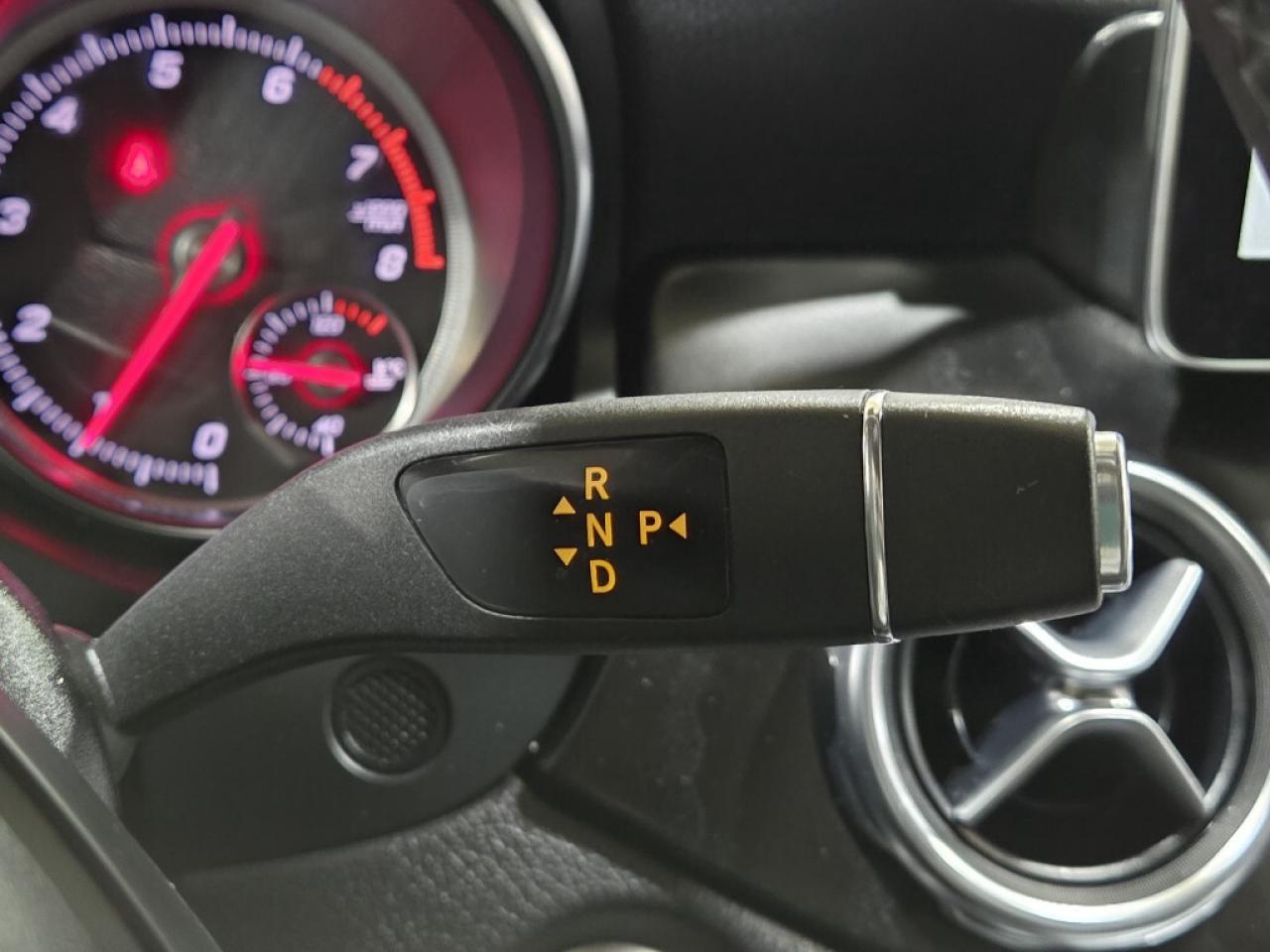 2019 Mercedes-Benz GLA250 250 4MATIC (AWD) Leather & Panoramic No Accidents Photo