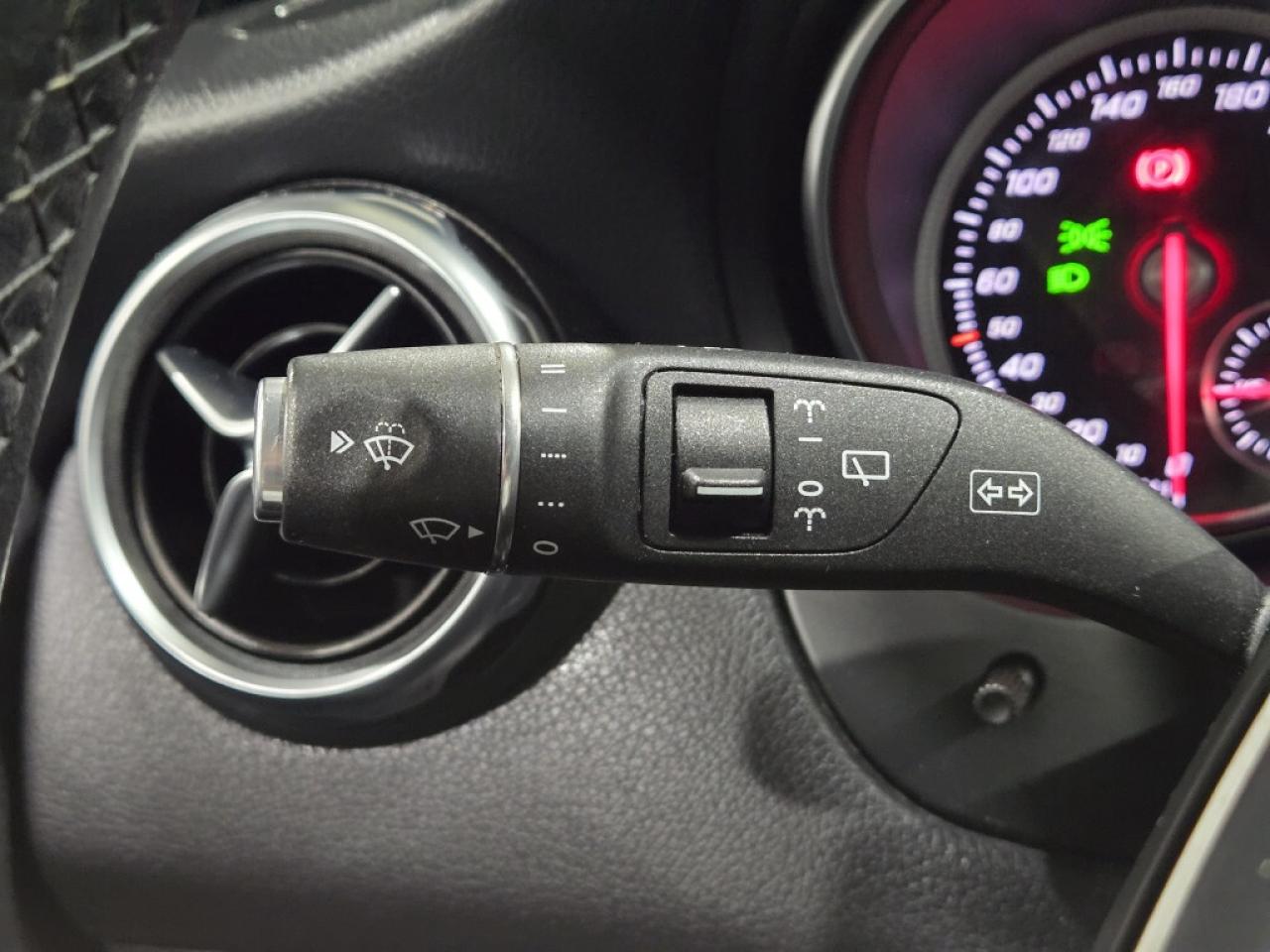 2019 Mercedes-Benz GLA250 250 4MATIC (AWD) Leather & Panoramic No Accidents Photo