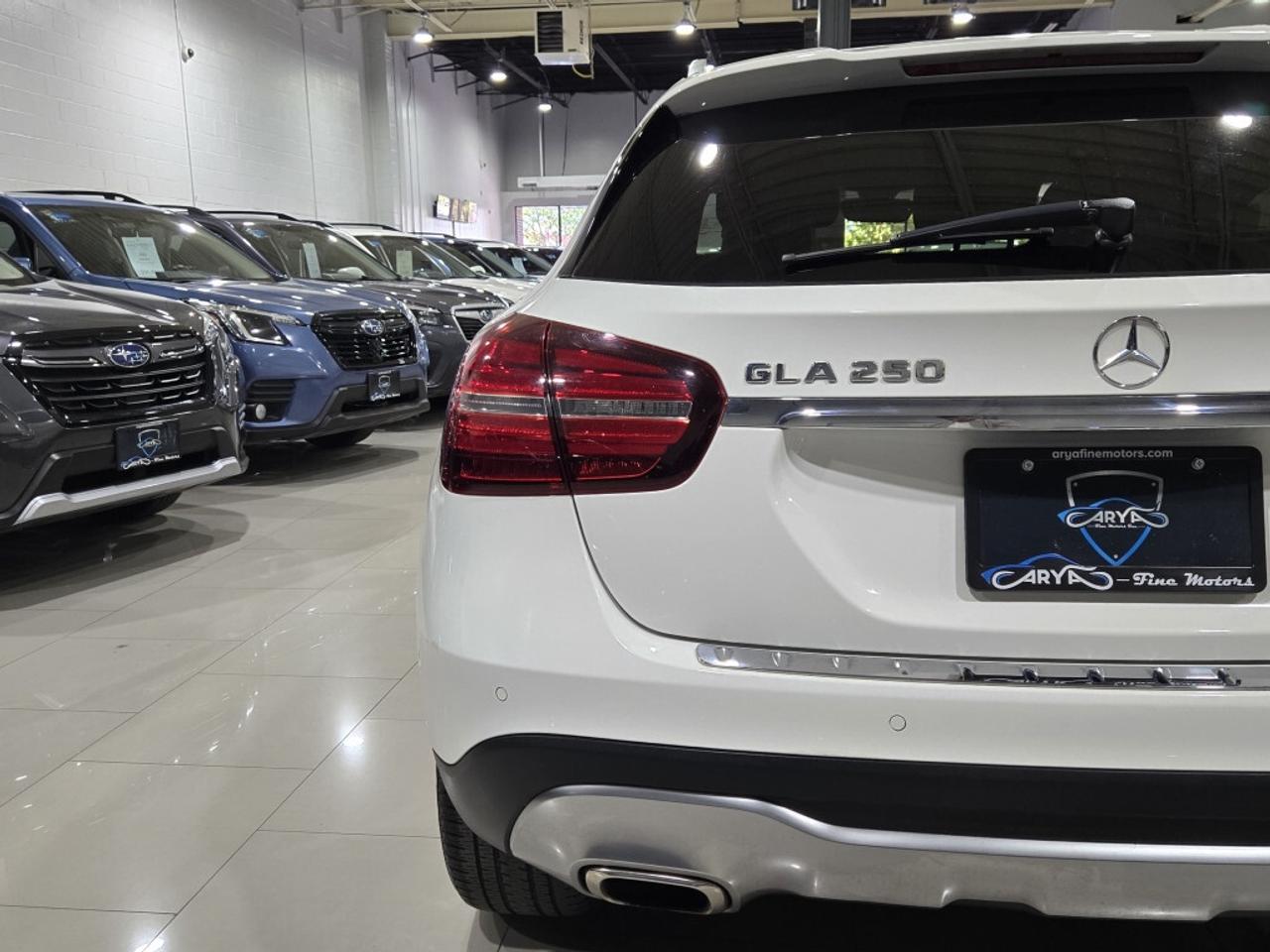 2019 Mercedes-Benz GLA250 250 4MATIC (AWD) Leather & Panoramic No Accidents Photo