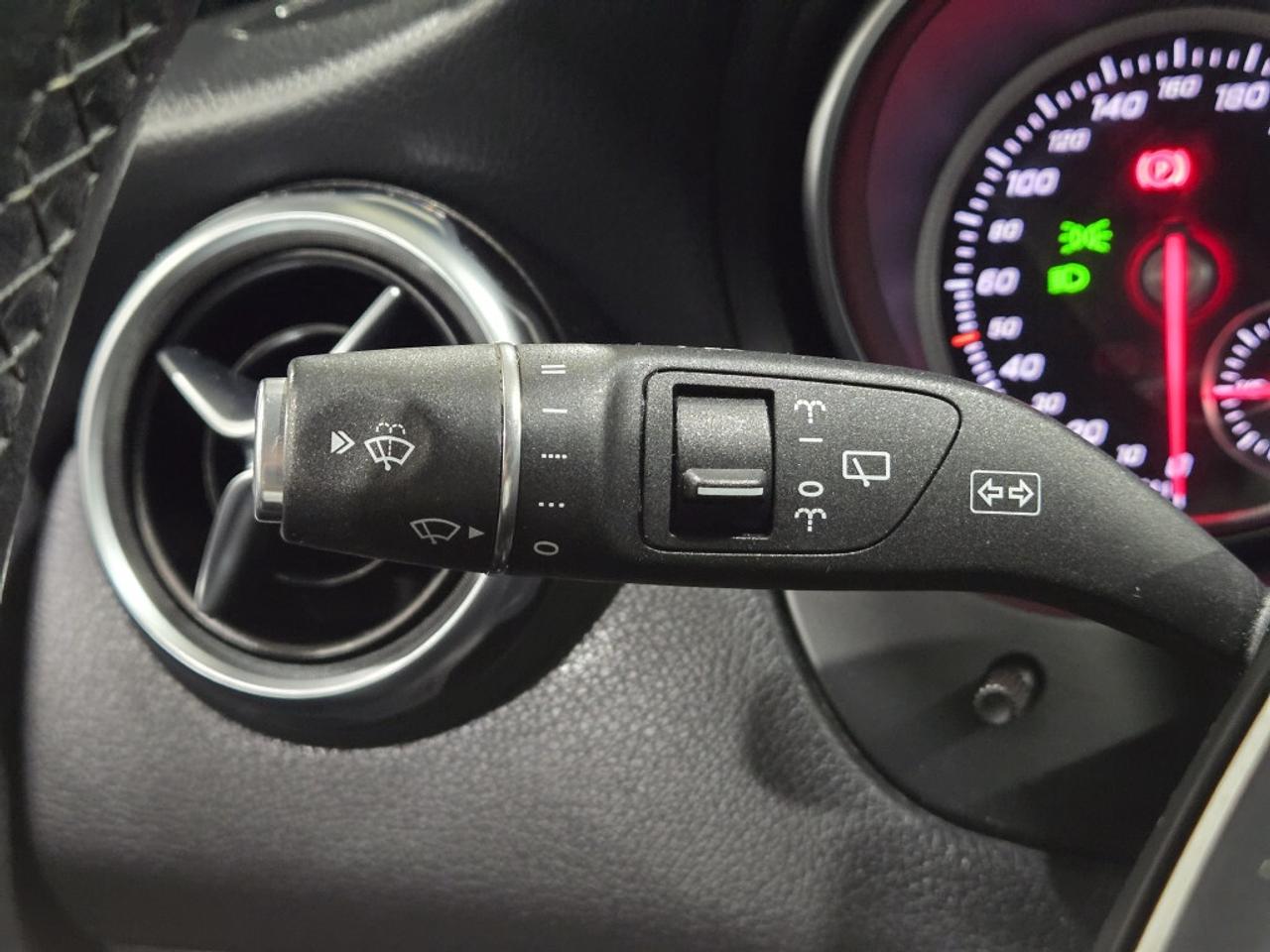 2019 Mercedes-Benz GLA250 250 4MATIC (AWD) Leather & Panoramic No Accidents Photo