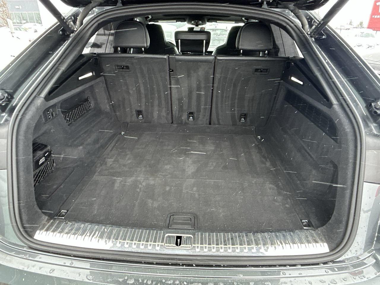 2022 Audi SQ8 4.0T quattro 8sp   Massage Seats   Black Optics Photo