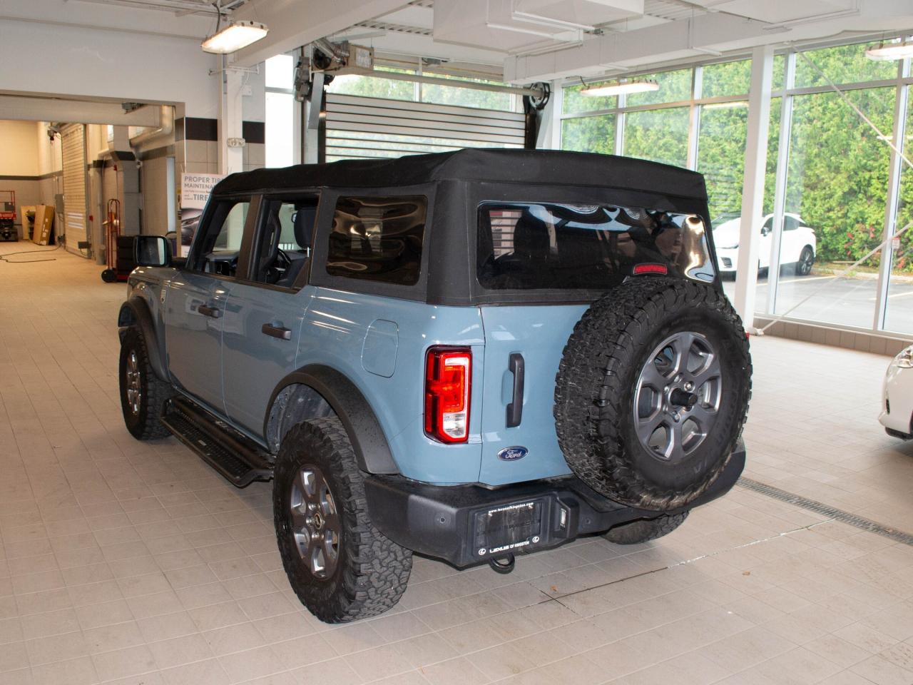 2022 Ford Bronco  Photo3