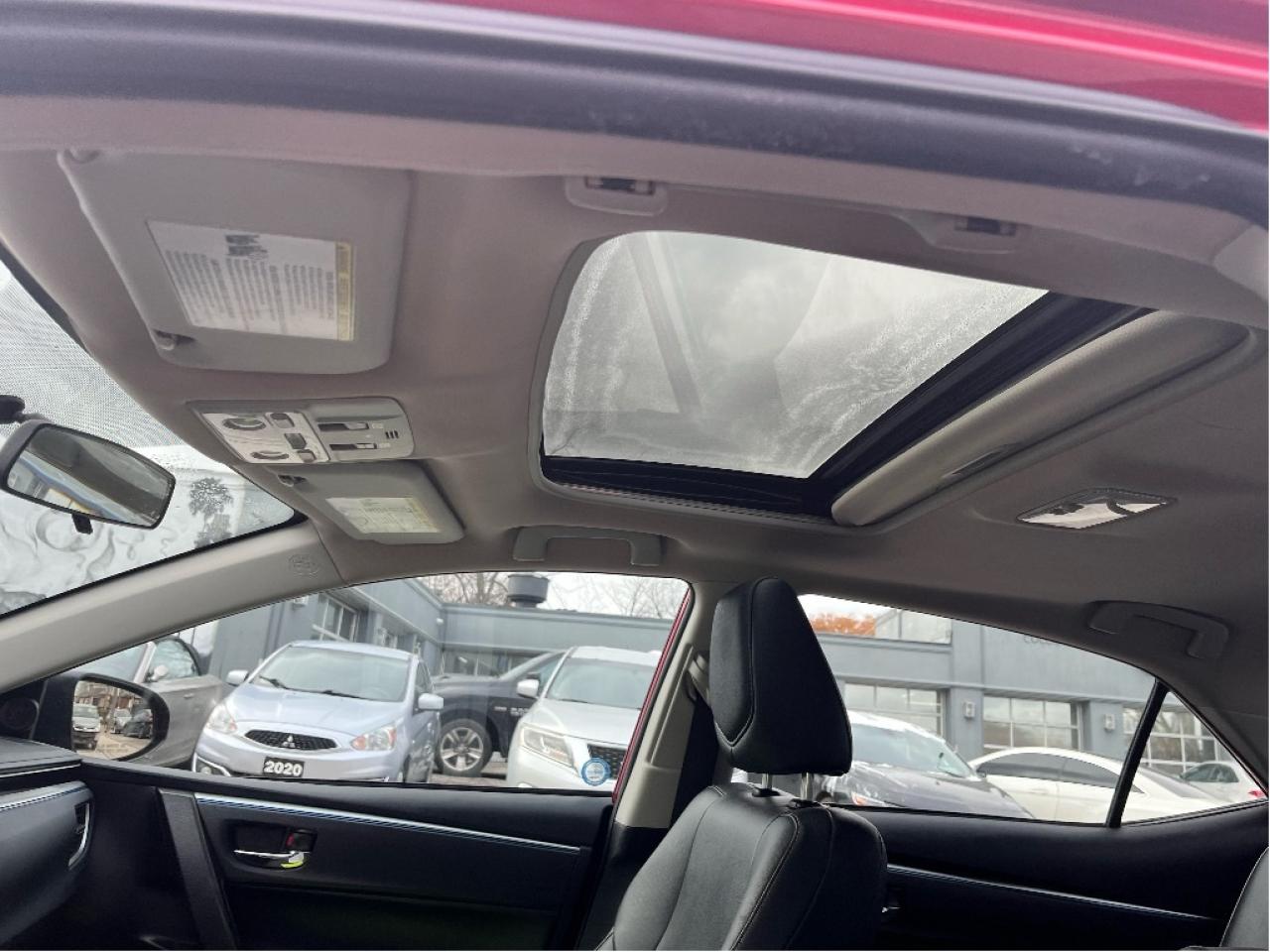 2014 Toyota Corolla S SUNROOF CERTIFIED Photo
