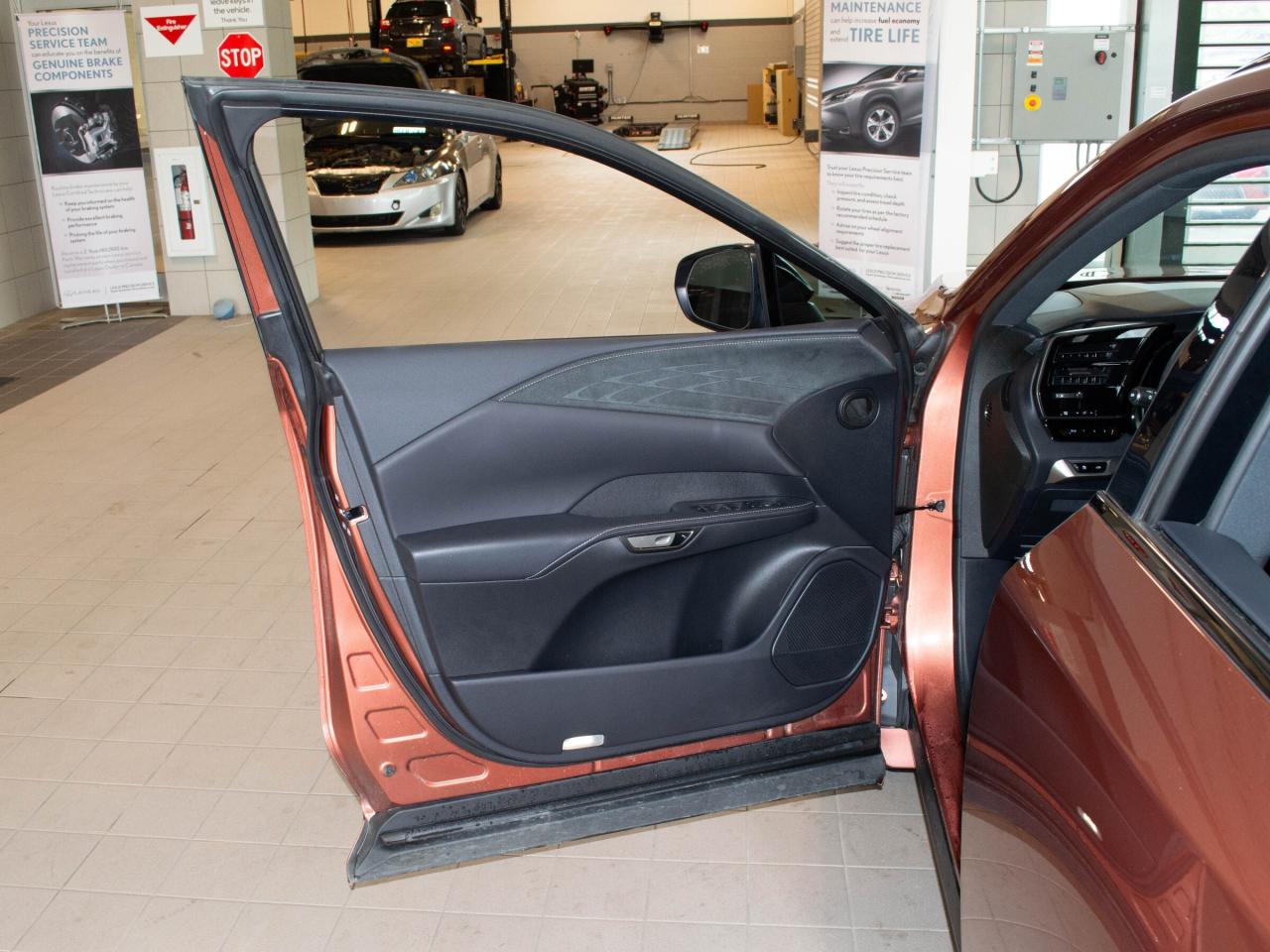 2023 Lexus RX 500H RX 500h Auto Photo