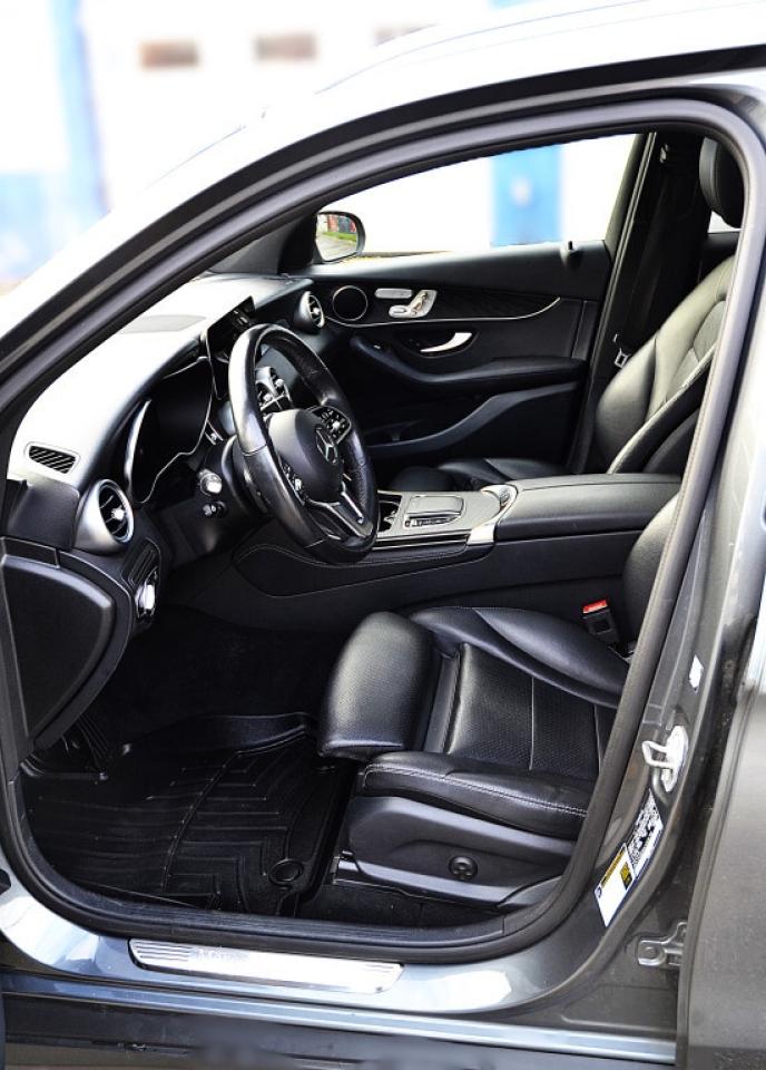 2020 Mercedes-Benz GLC300 GLC 300 4dr All-Wheel Drive 4MATIC Automatic Photo