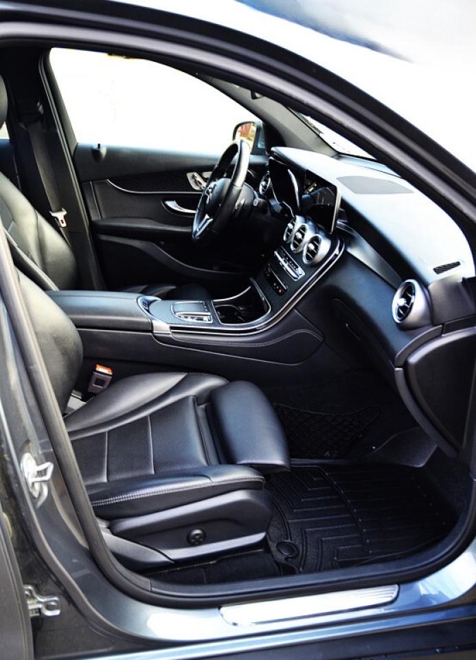 2020 Mercedes-Benz GLC300 GLC 300 4dr All-Wheel Drive 4MATIC Automatic Photo