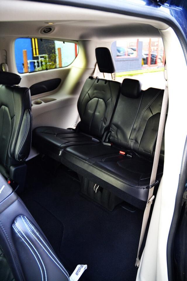 2022 Chrysler Pacifica Touring L Front-Wheel Drive Passenger Van Automati Photo