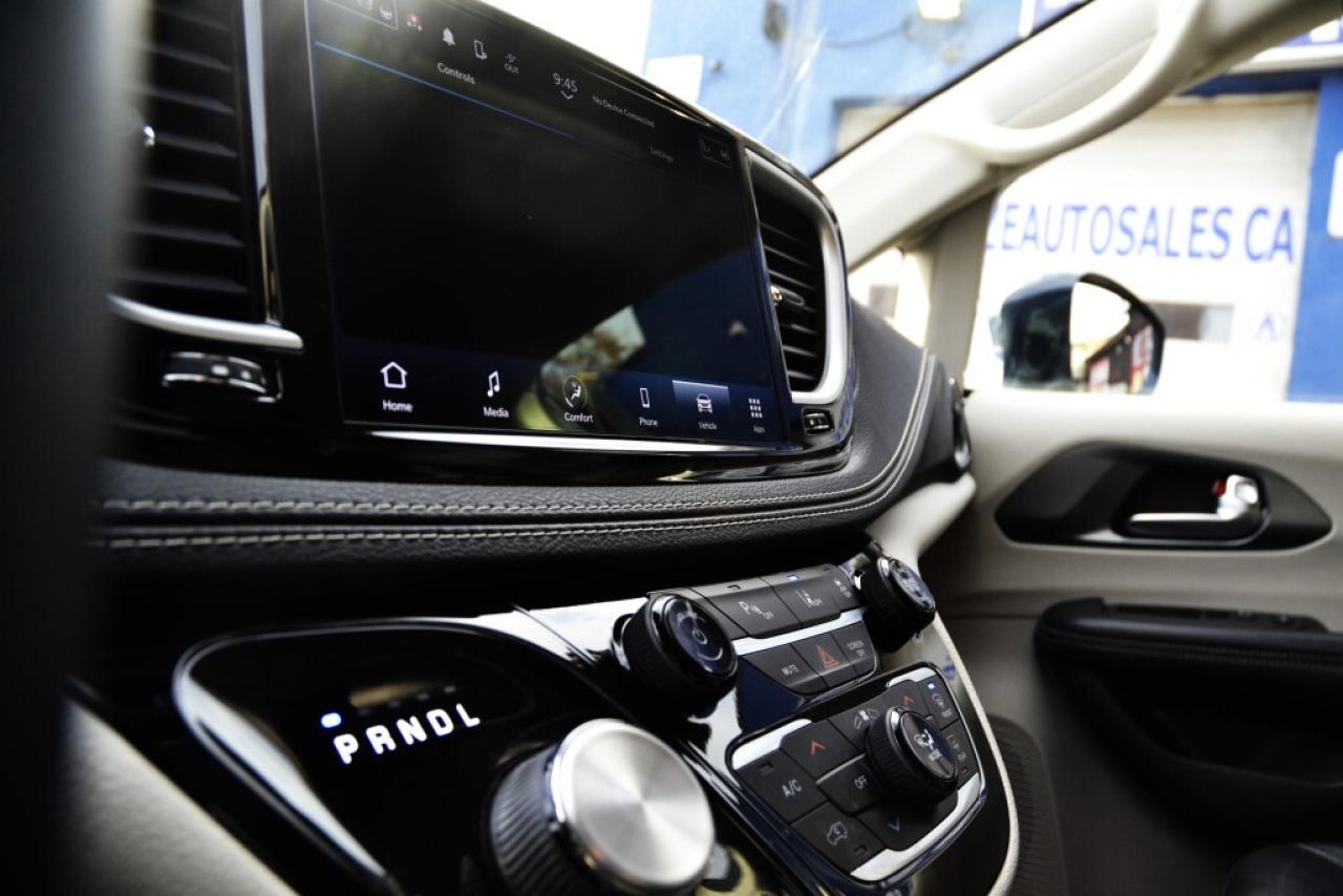 2022 Chrysler Pacifica Touring L Front-Wheel Drive Passenger Van Automati Photo