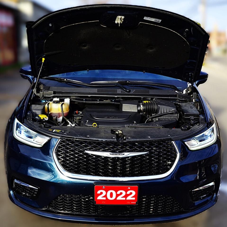 2022 Chrysler Pacifica Touring L Front-Wheel Drive Passenger Van Automati Photo