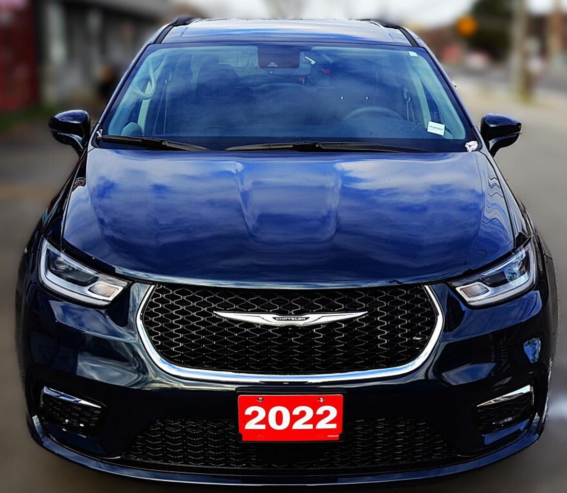 2022 Chrysler Pacifica Touring L Front-Wheel Drive Passenger Van Automati Photo