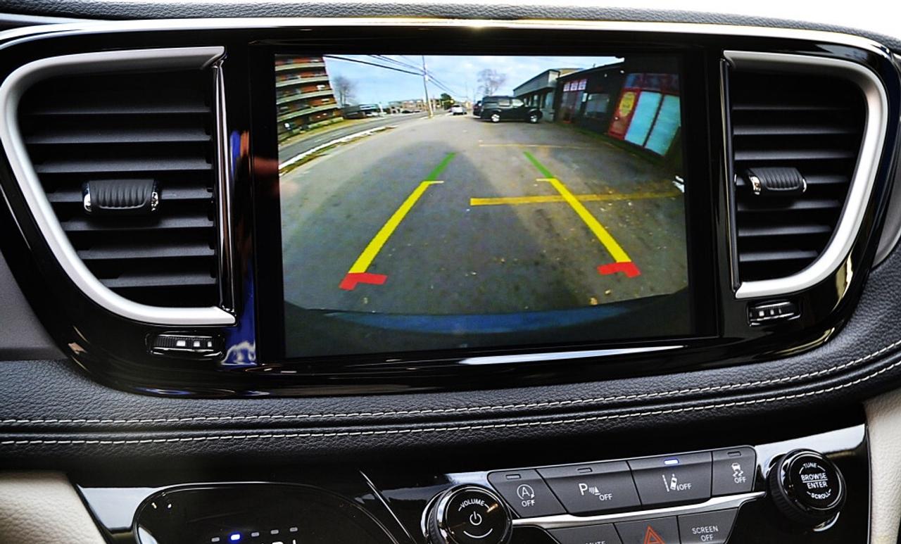 2022 Chrysler Pacifica Touring L Front-Wheel Drive Passenger Van Automati Photo