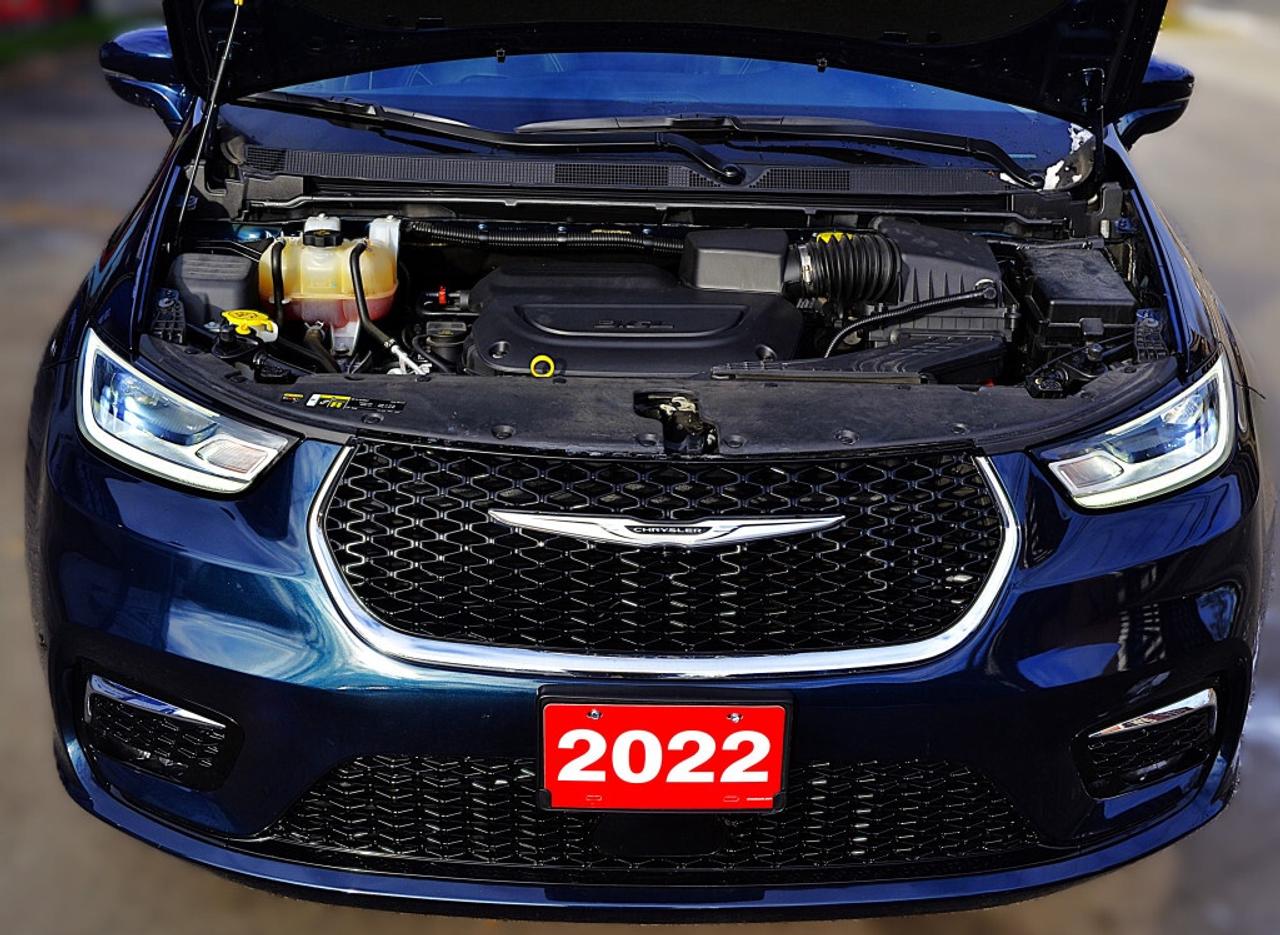 2022 Chrysler Pacifica Touring L Front-Wheel Drive Passenger Van Automati Photo