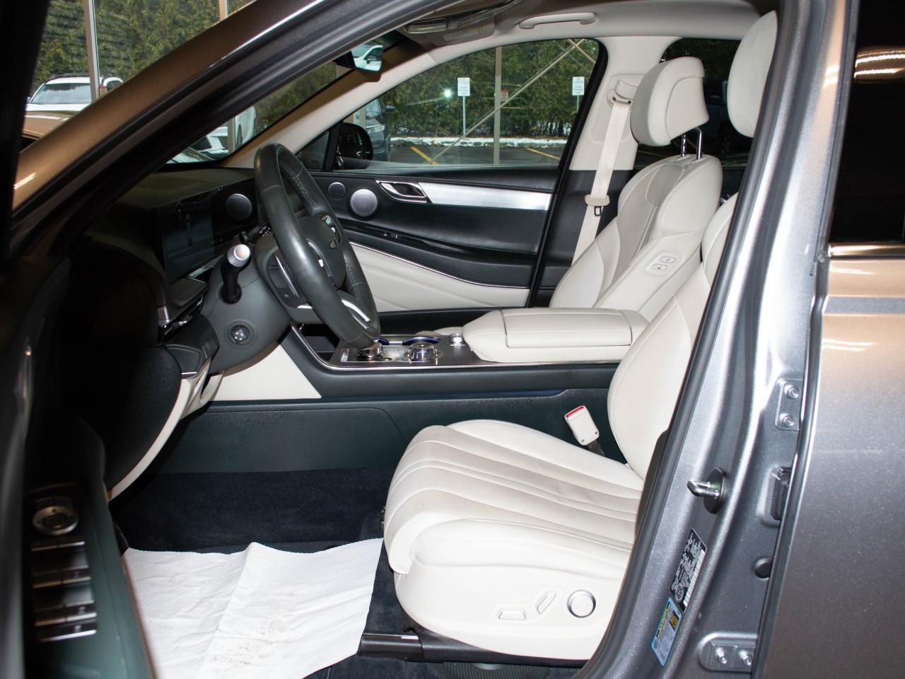 2025 Genesis GV80 2.5T Advanced w-Tech Pkg AWD 5P Photo