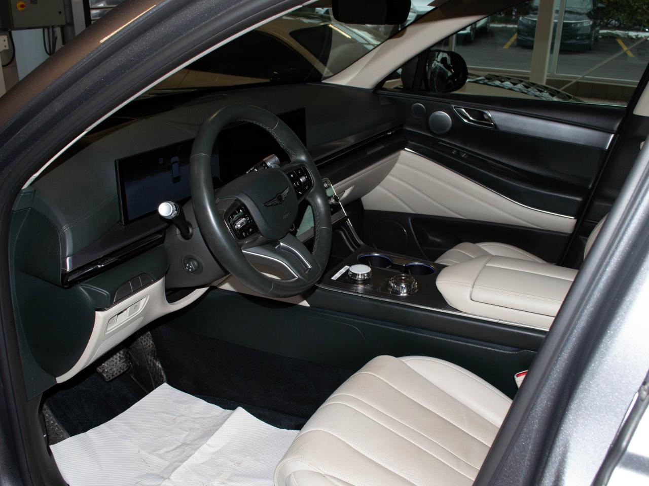 2025 Genesis GV80 2.5T Advanced w-Tech Pkg AWD 5P Photo