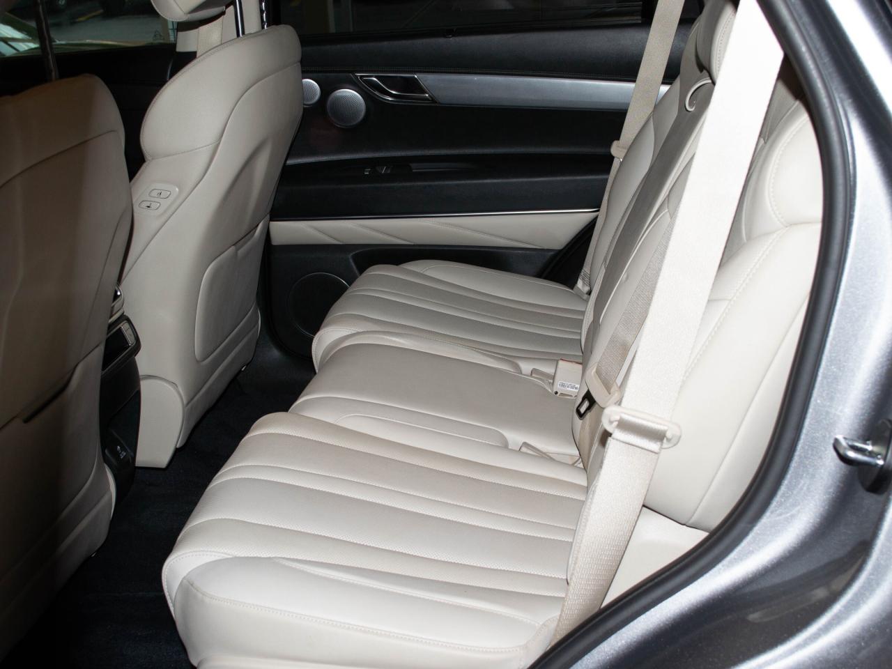 2025 Genesis GV80 2.5T Advanced w-Tech Pkg AWD 5P Photo