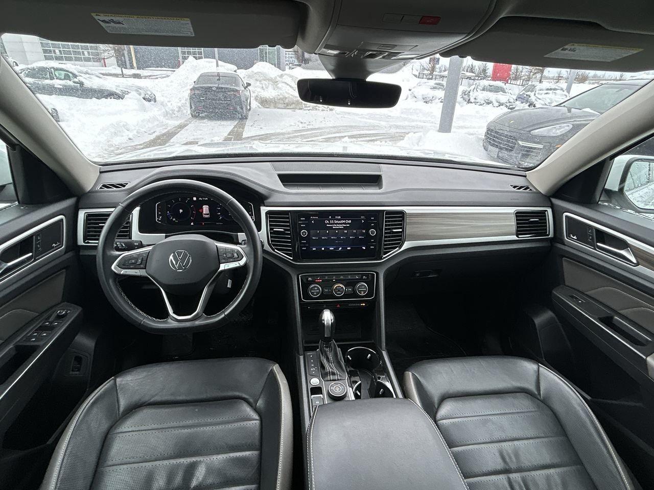 2023 Volkswagen Atlas Highline 3.6L 8sp   Accident-Free Photo