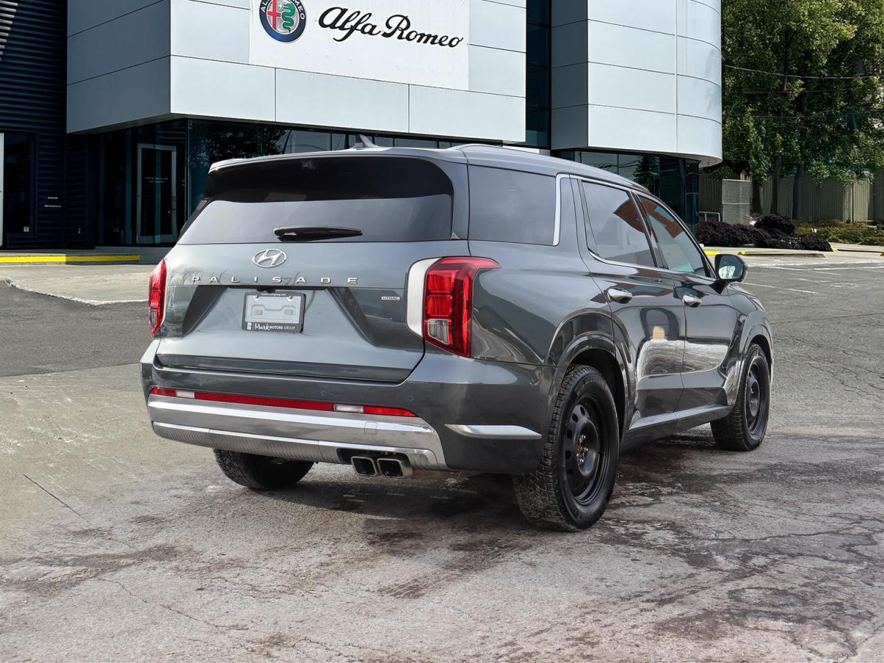 2023 Hyundai PALISADE AWD Ultimate Calligraphy 7P Photo