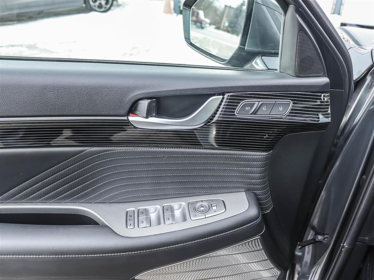 2023 Hyundai PALISADE AWD Ultimate Calligraphy 7P Photo