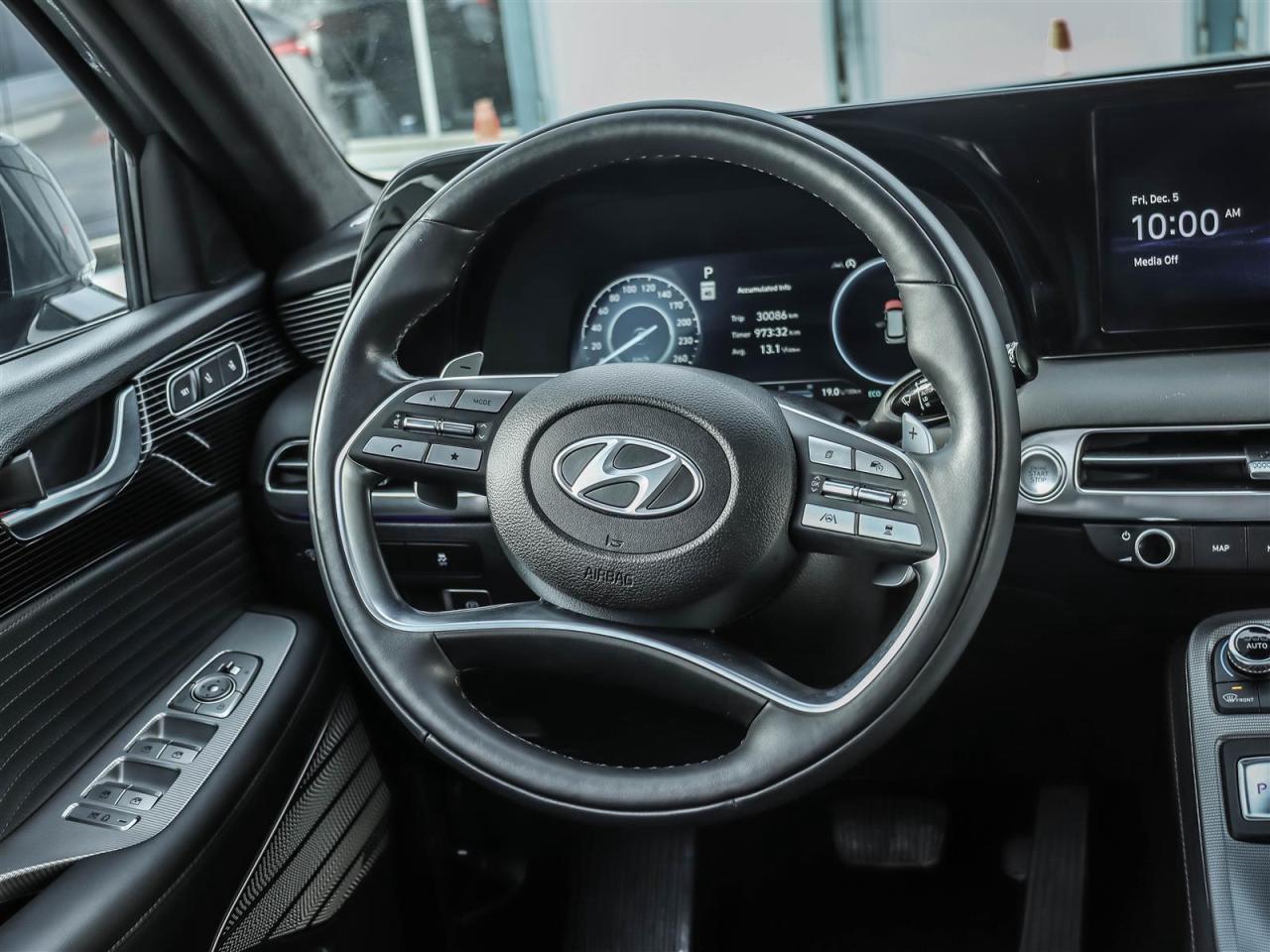 2023 Hyundai PALISADE AWD Ultimate Calligraphy 7P Photo