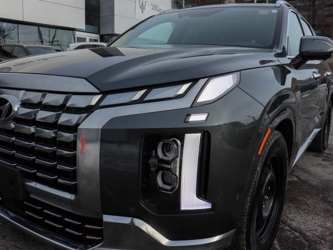 2023 Hyundai PALISADE AWD Ultimate Calligraphy 7P Photo