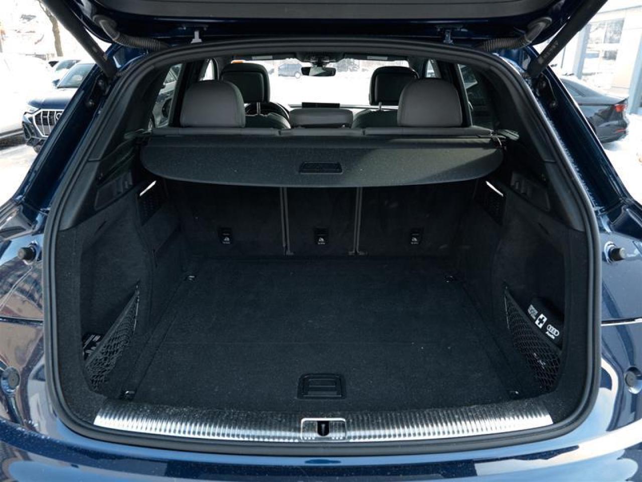 2022 Audi SQ5 3.0T Progressiv quattro 8sp Tiptronic Photo