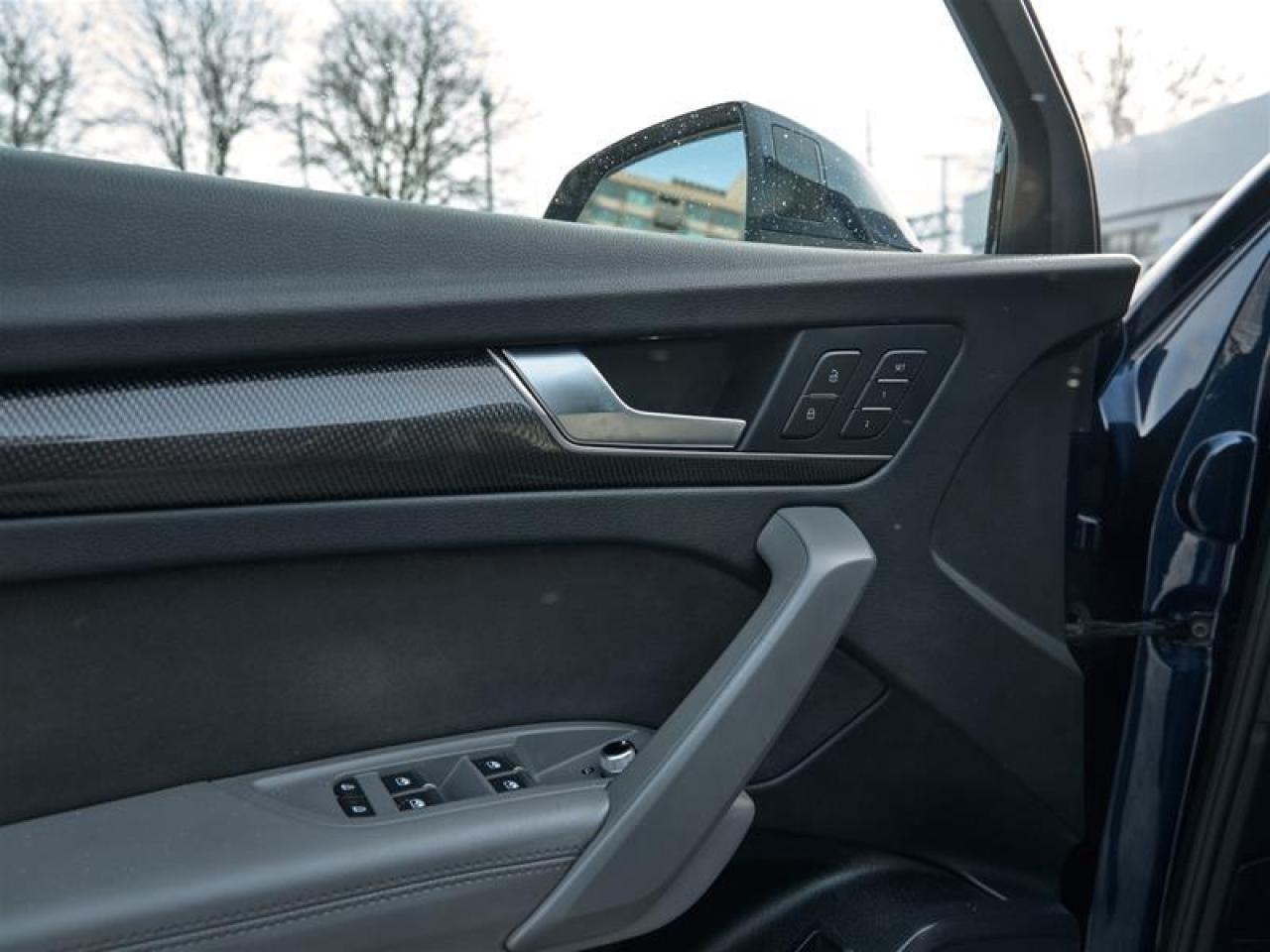 2022 Audi SQ5 3.0T Progressiv quattro 8sp Tiptronic Photo