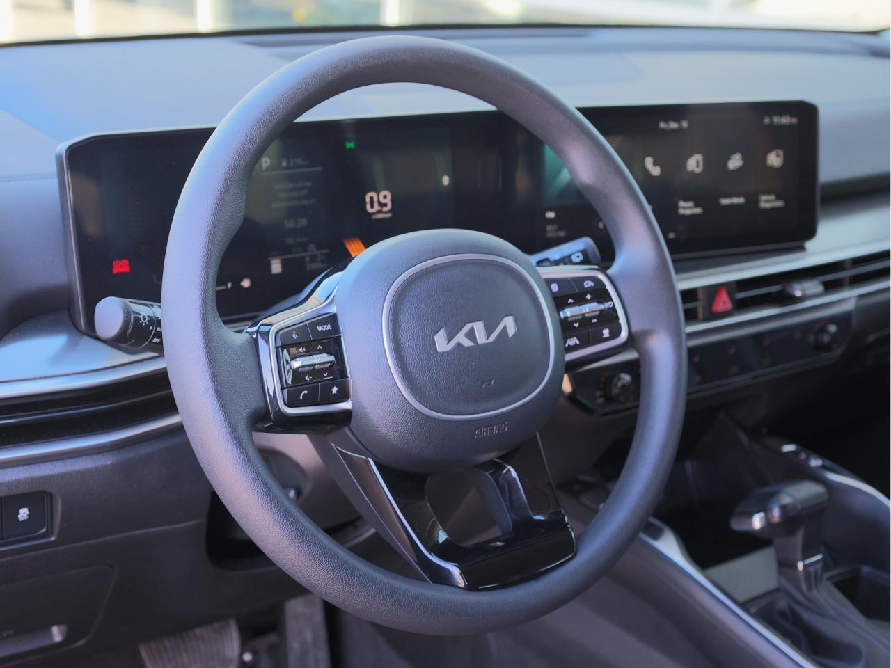 2025 Kia Sorento LX AWD   3rd Row Seat   Heated Seat   Lane Assist Photo