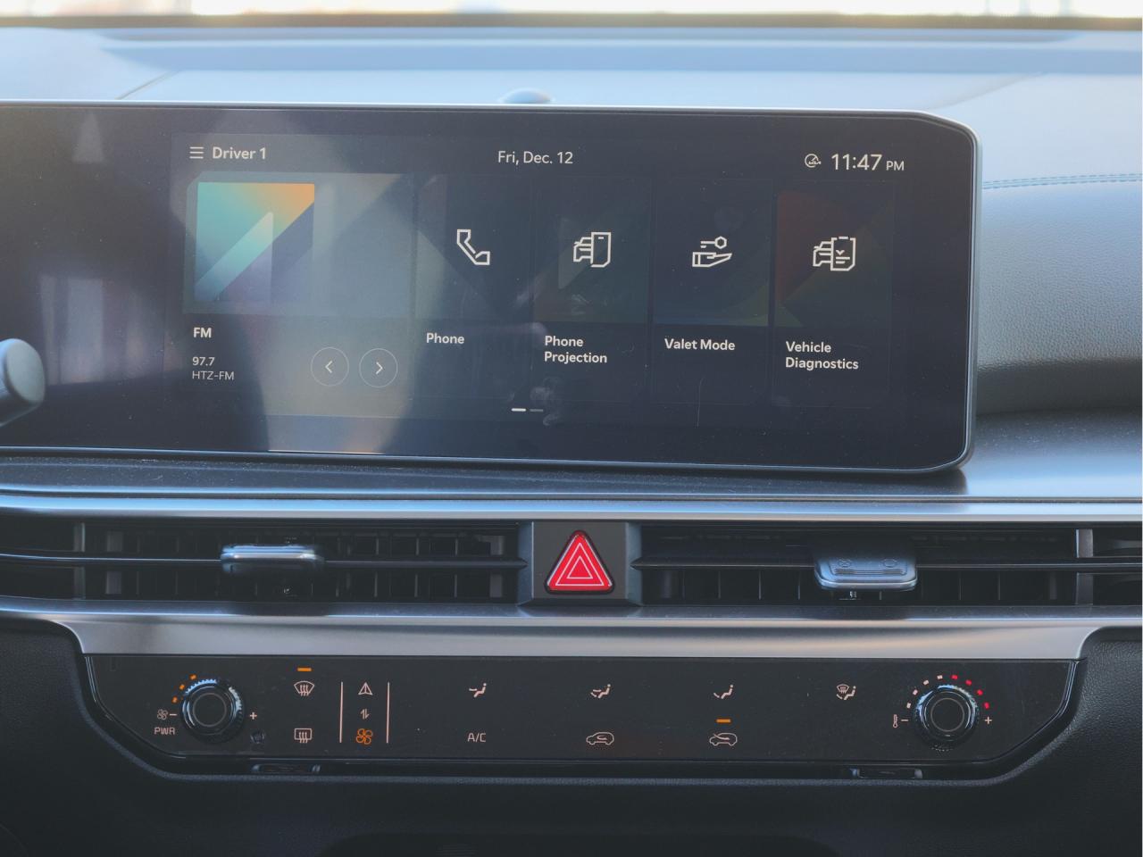 2025 Kia Sorento LX AWD   3rd Row Seat   Heated Seat   Lane Assist Photo