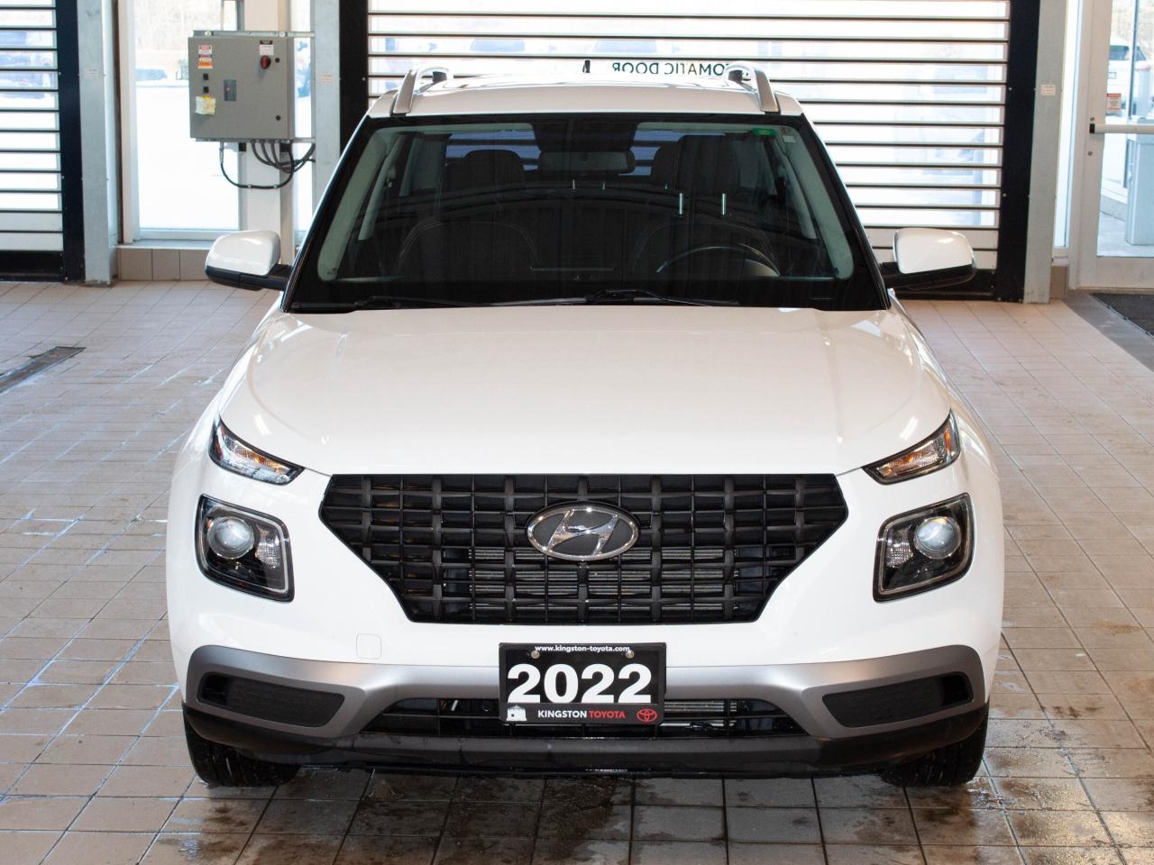 2022 Hyundai Venue Trend Photo