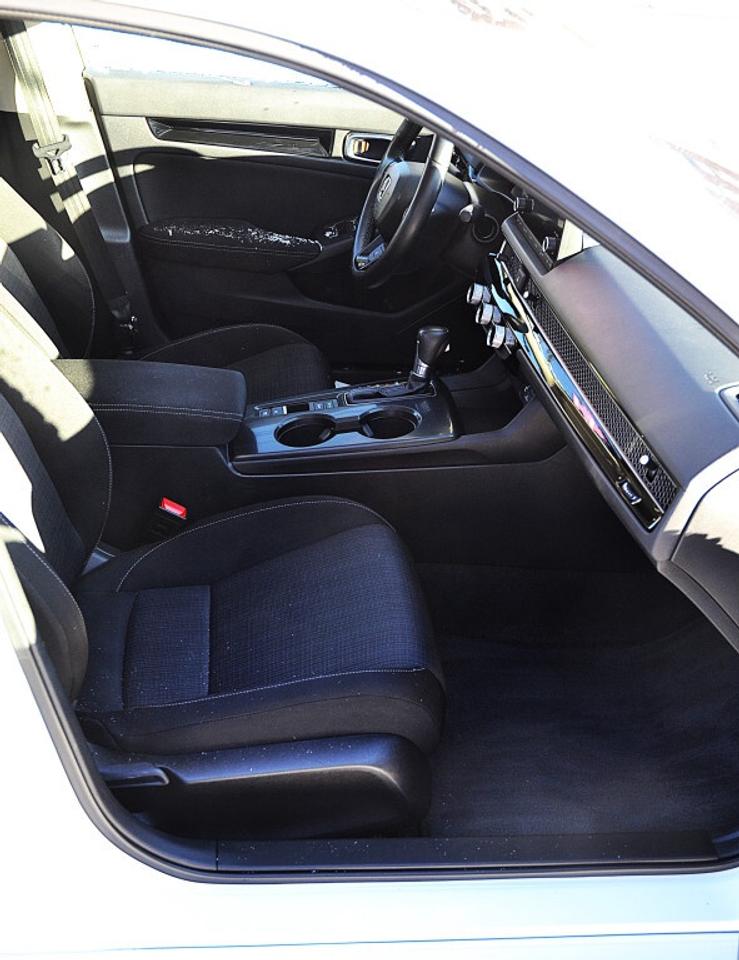 2022 Honda Civic Sedan EX CVT Photo