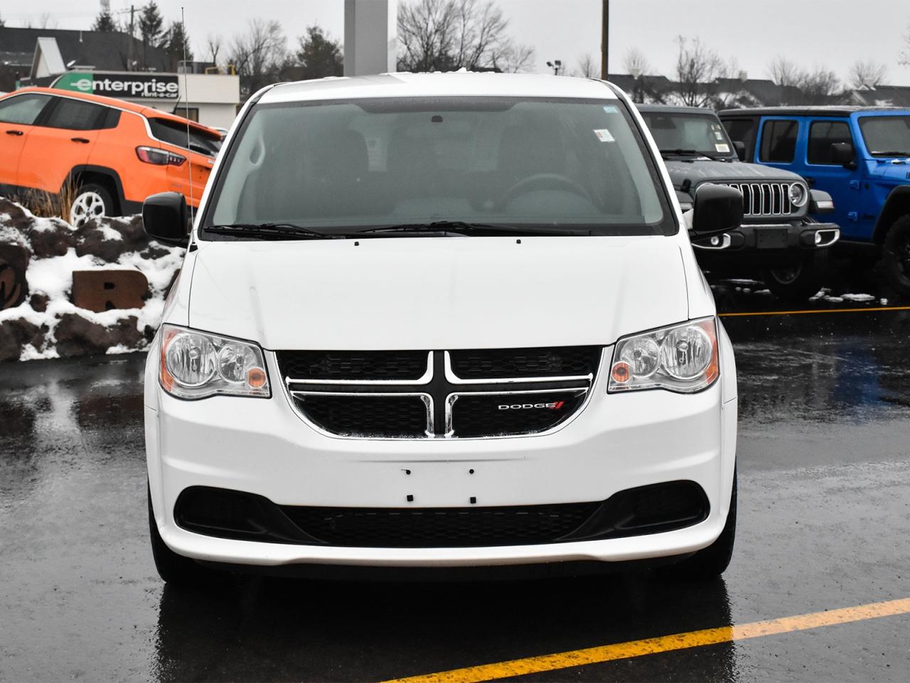 2015 Dodge Grand Caravan SE Photo