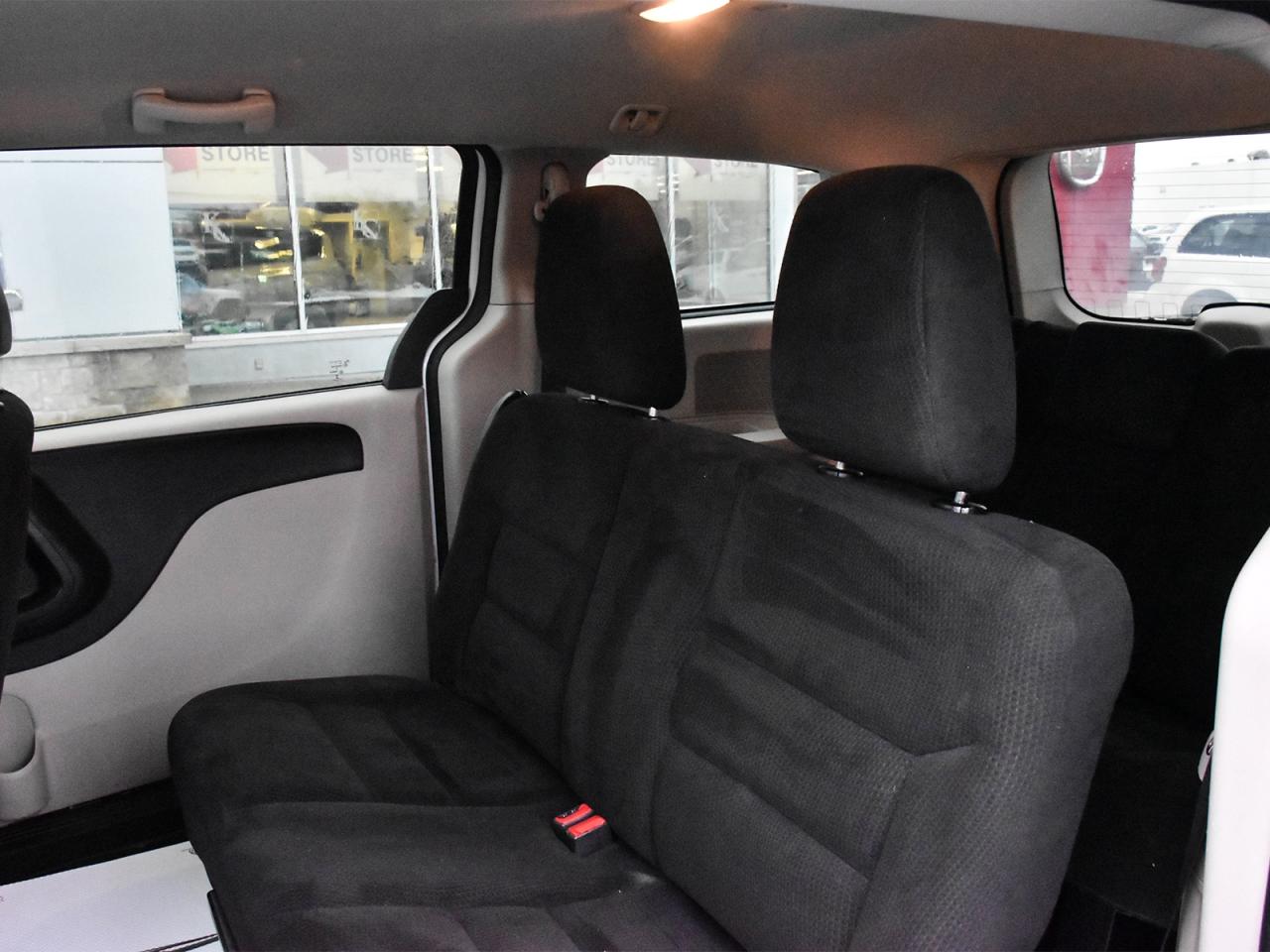 2015 Dodge Grand Caravan SE Photo