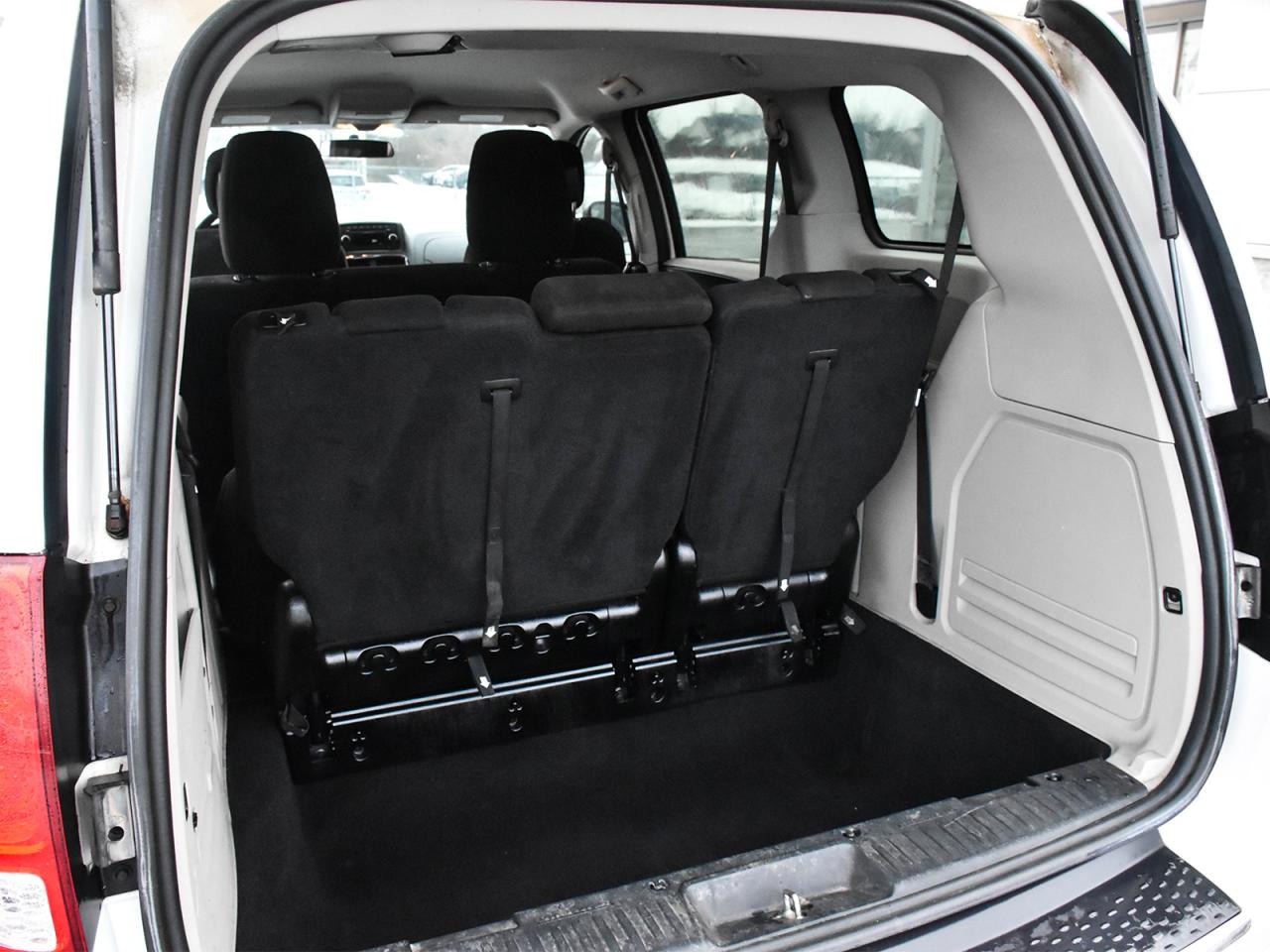 2015 Dodge Grand Caravan SE Photo