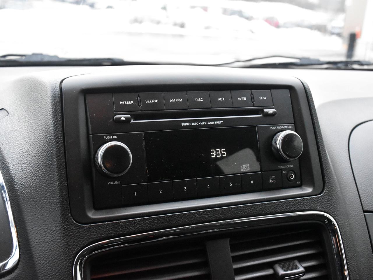 2015 Dodge Grand Caravan SE Photo