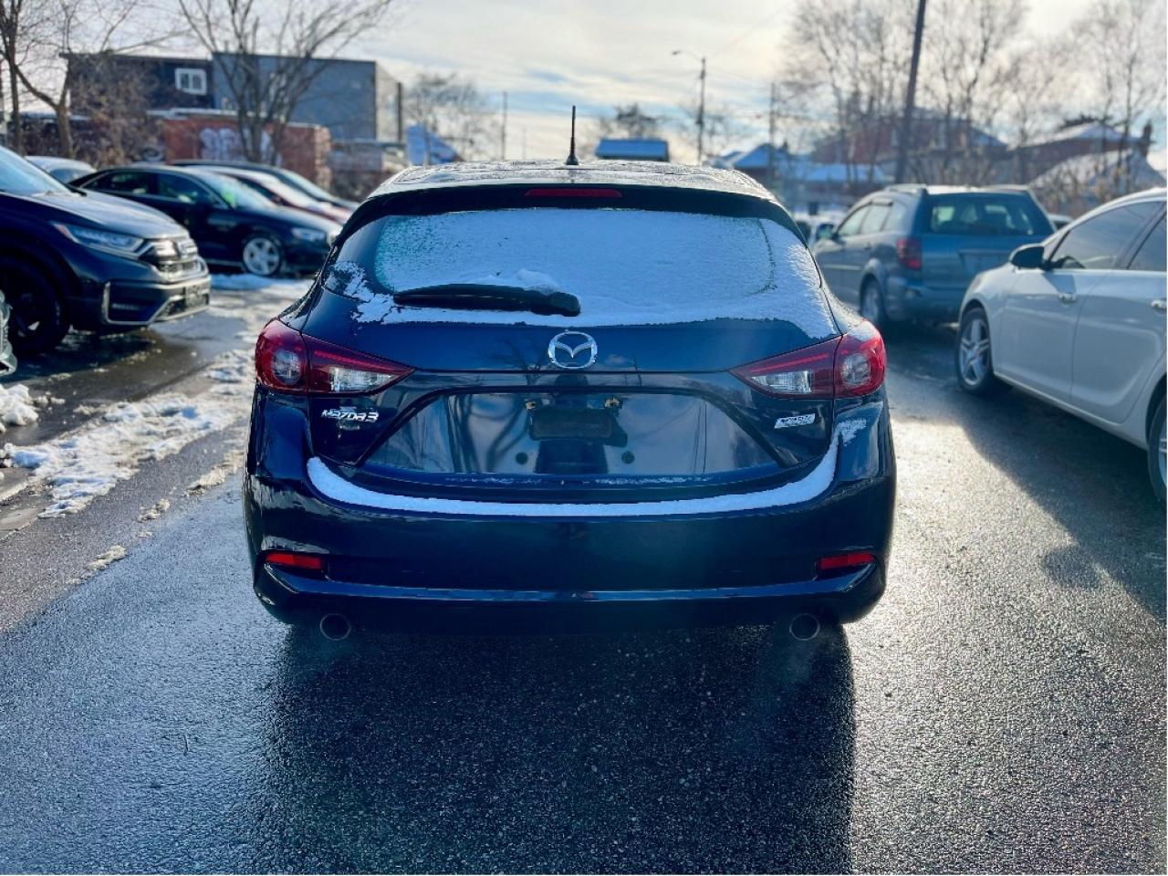 2018 Mazda MAZDA3 CERTIFIED BACKUP CAM NAVIGATION Photo4