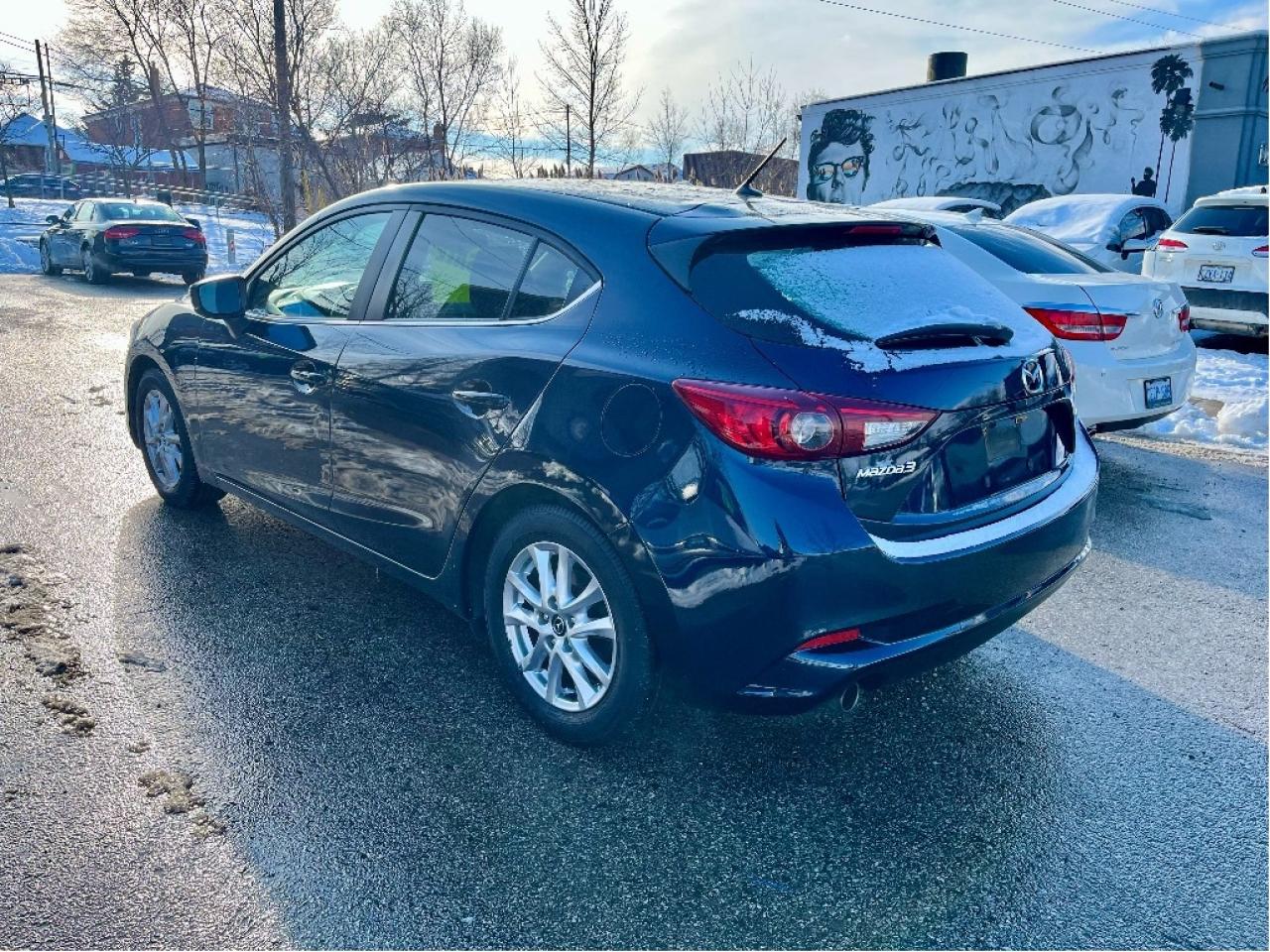 2018 Mazda MAZDA3 CERTIFIED BACKUP CAM NAVIGATION Photo