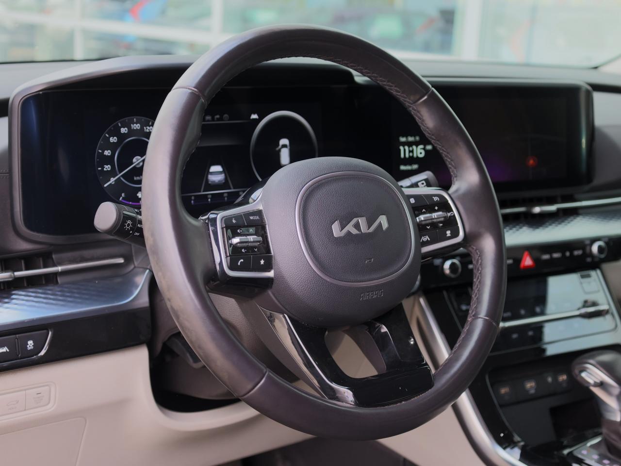 2024 Kia Carnival SX   Blindview Monitor   2nd Row Cooled Seat Photo