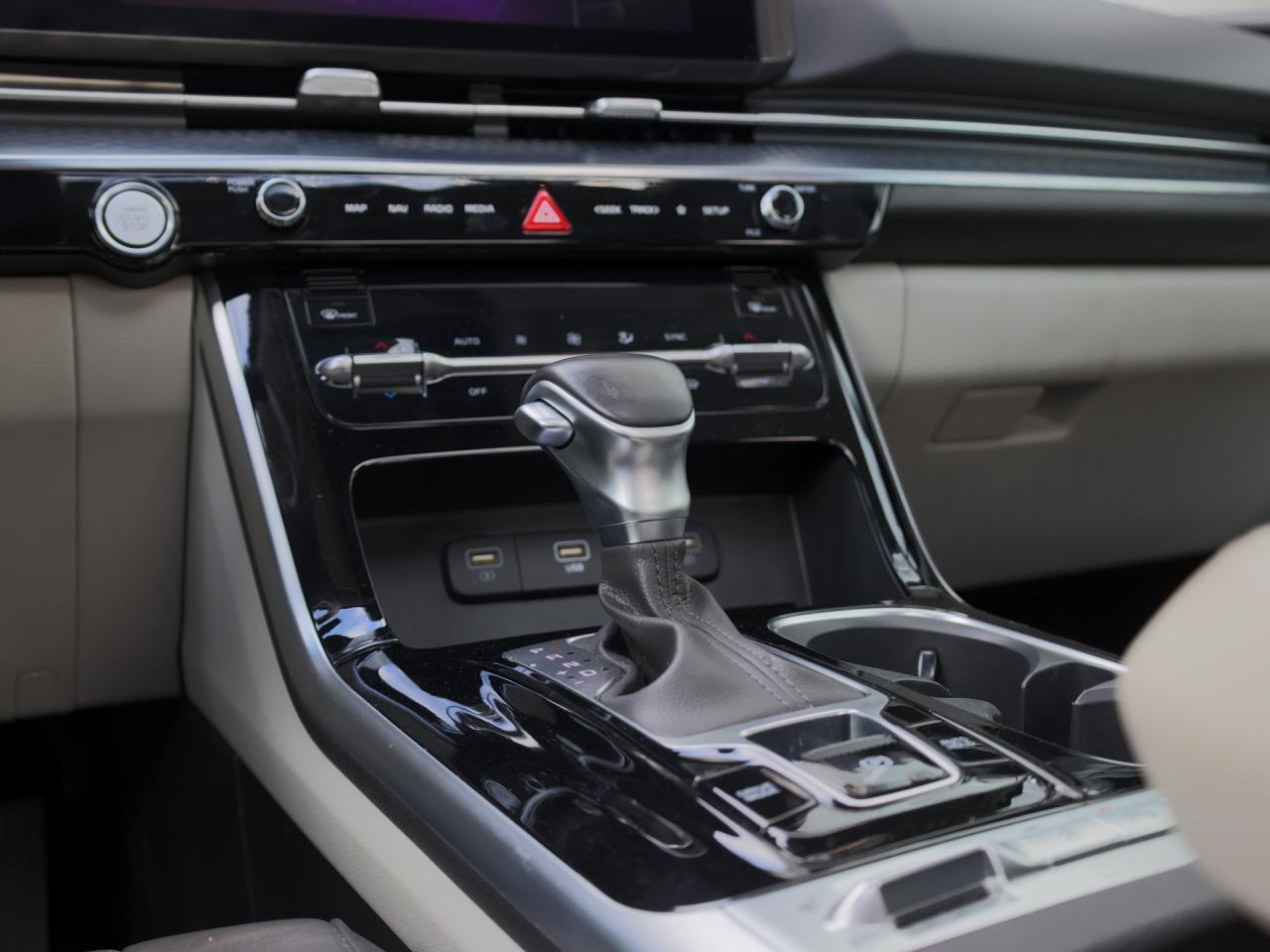 2024 Kia Carnival SX   Blindview Monitor   2nd Row Cooled Seat Photo