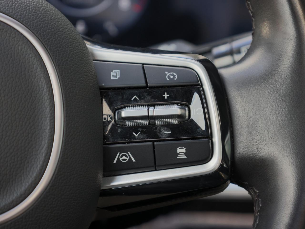 2024 Kia Carnival SX   Blindview Monitor   2nd Row Cooled Seat Photo