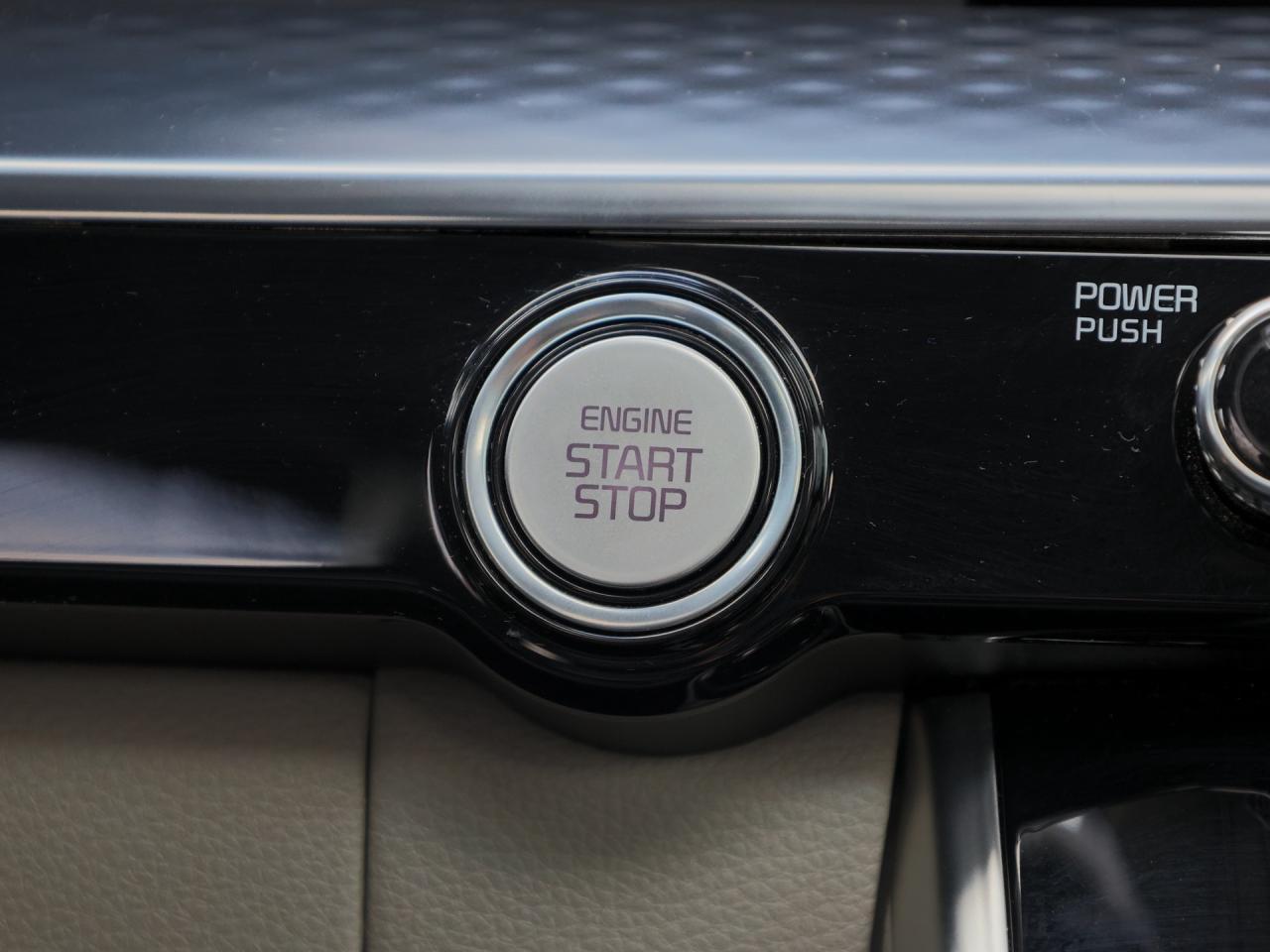 2024 Kia Carnival SX   Blindview Monitor   2nd Row Cooled Seat Photo