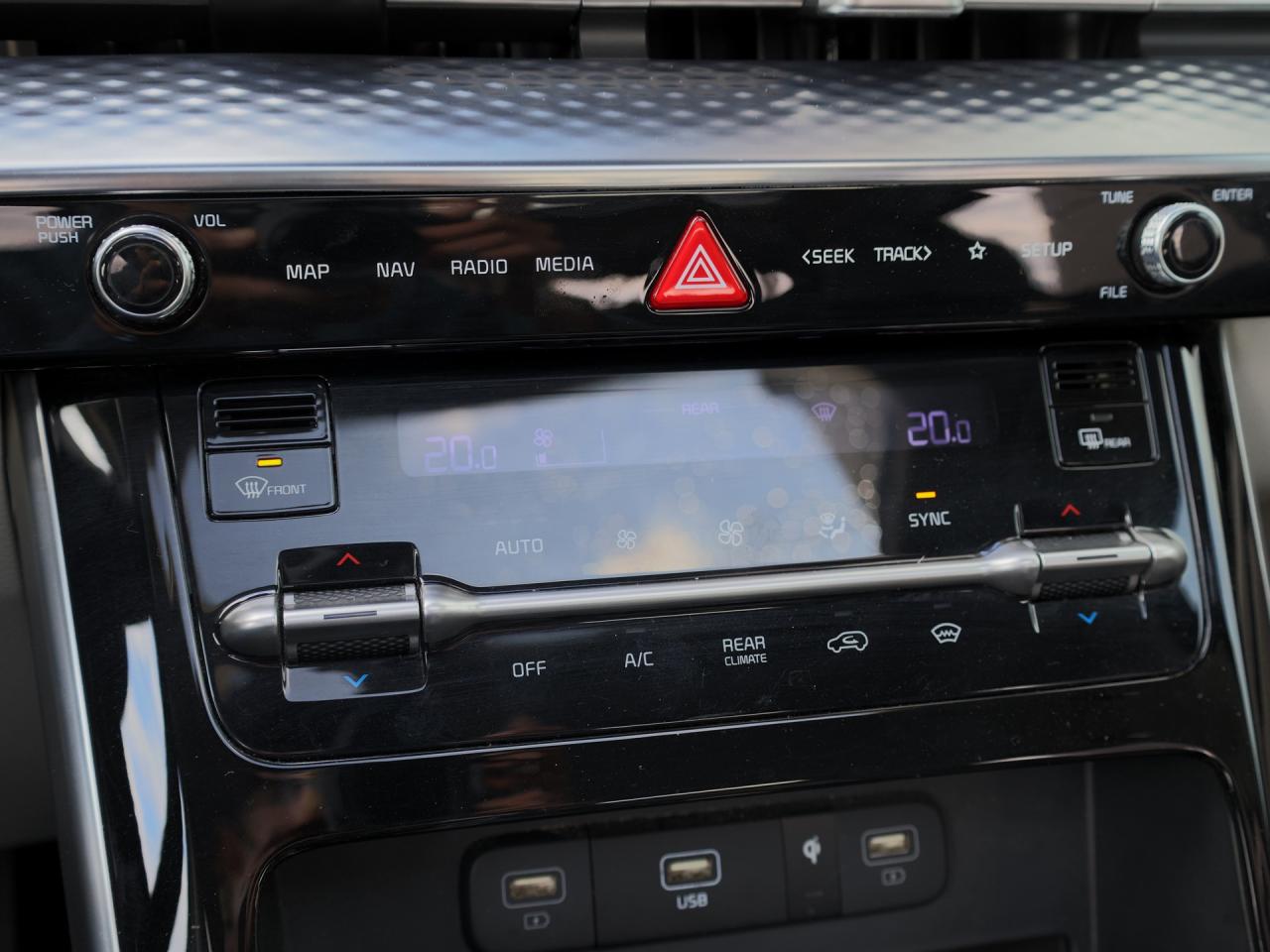 2024 Kia Carnival SX   Blindview Monitor   2nd Row Cooled Seat Photo